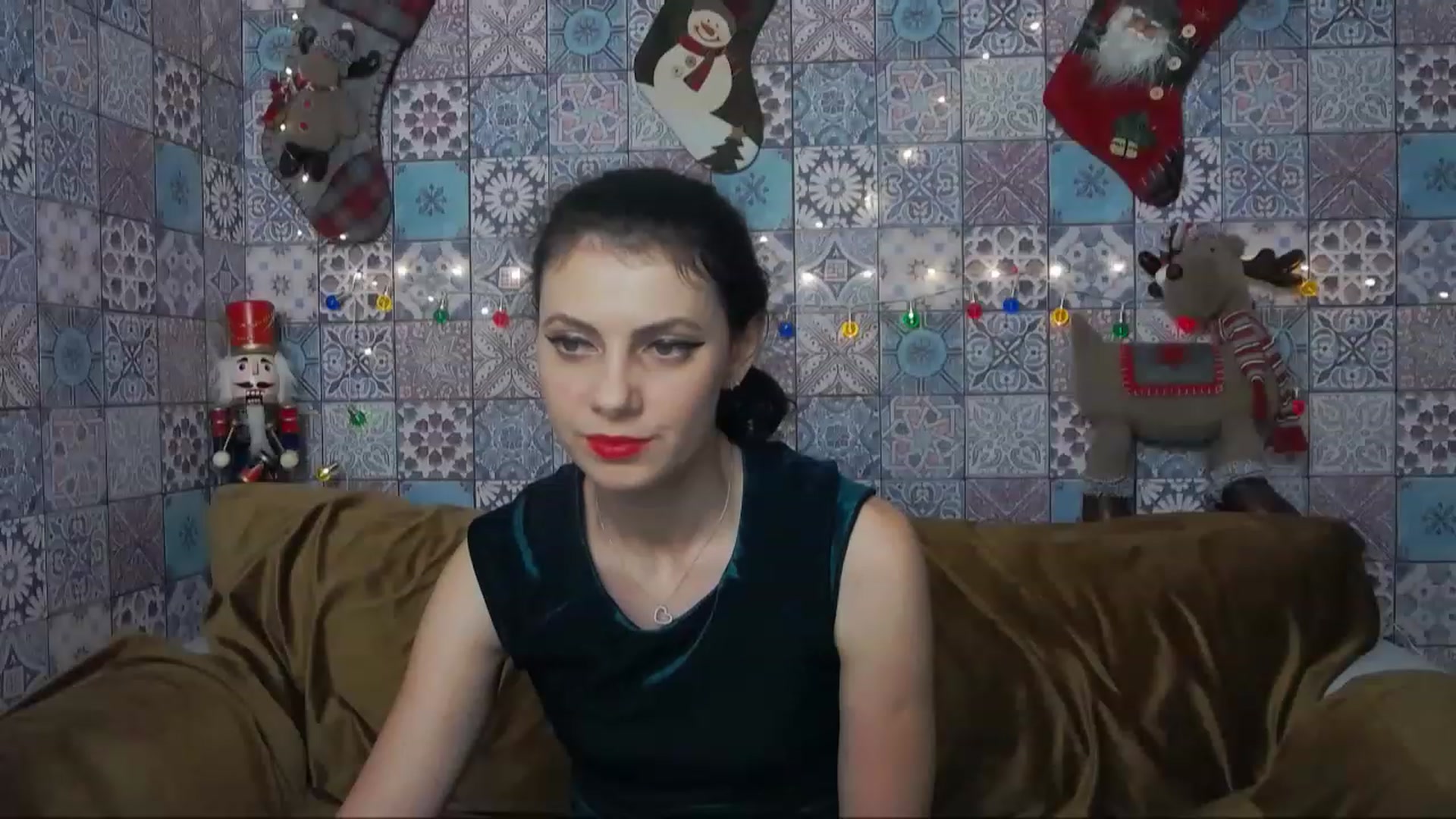 Gallery image thumbnail from MissAracely's myfreecams stream on, 01/02/2023, 22:43 image 11 of 20