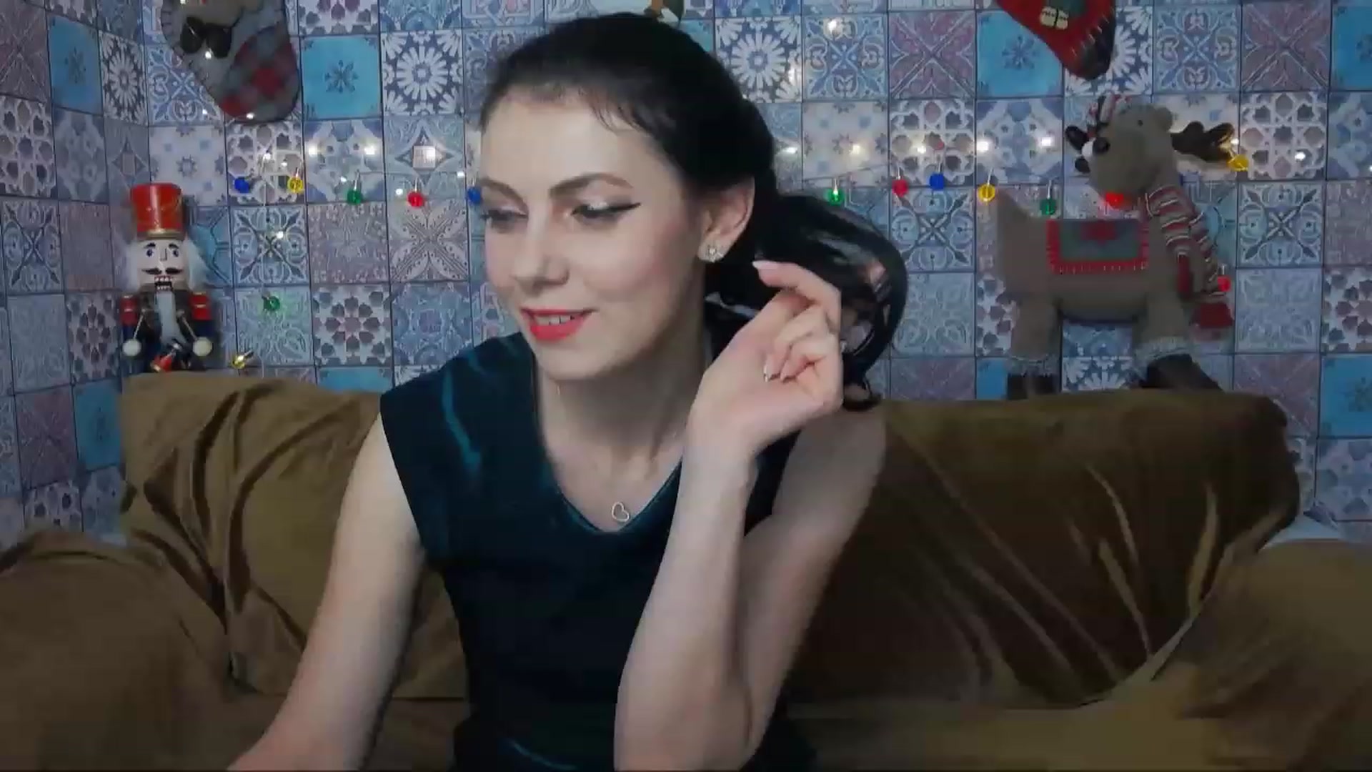 Gallery image thumbnail from MissAracely's myfreecams stream on, 01/02/2023, 22:43 image 1 of 20