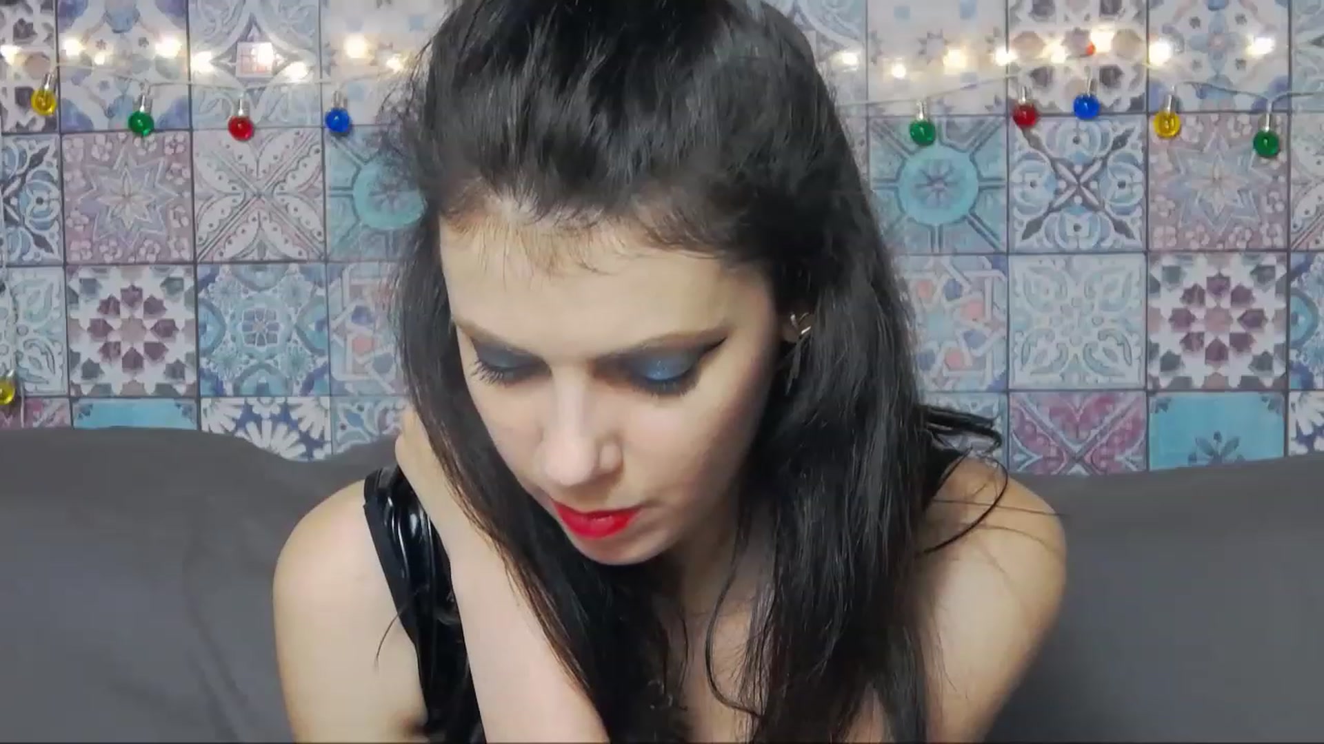 Gallery image thumbnail from MissAracely's myfreecams stream on, 01/03/2023, 19:37 image 14 of 20