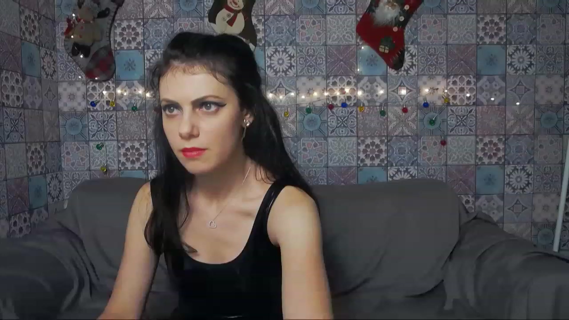 Gallery image thumbnail from MissAracely's myfreecams stream on, 01/03/2023, 20:44 image 19 of 20