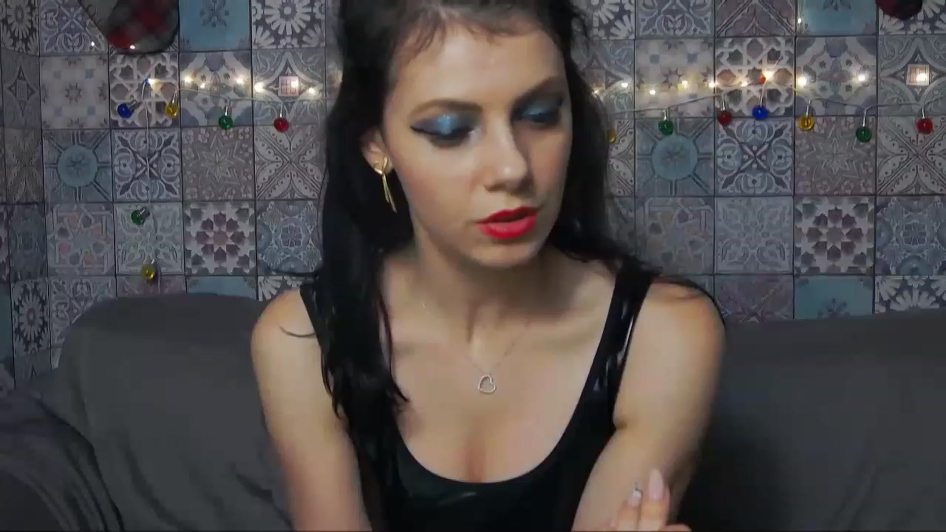 Gallery image thumbnail from MissAracely's myfreecams stream on, 01/03/2023, 20:44 image 10 of 20