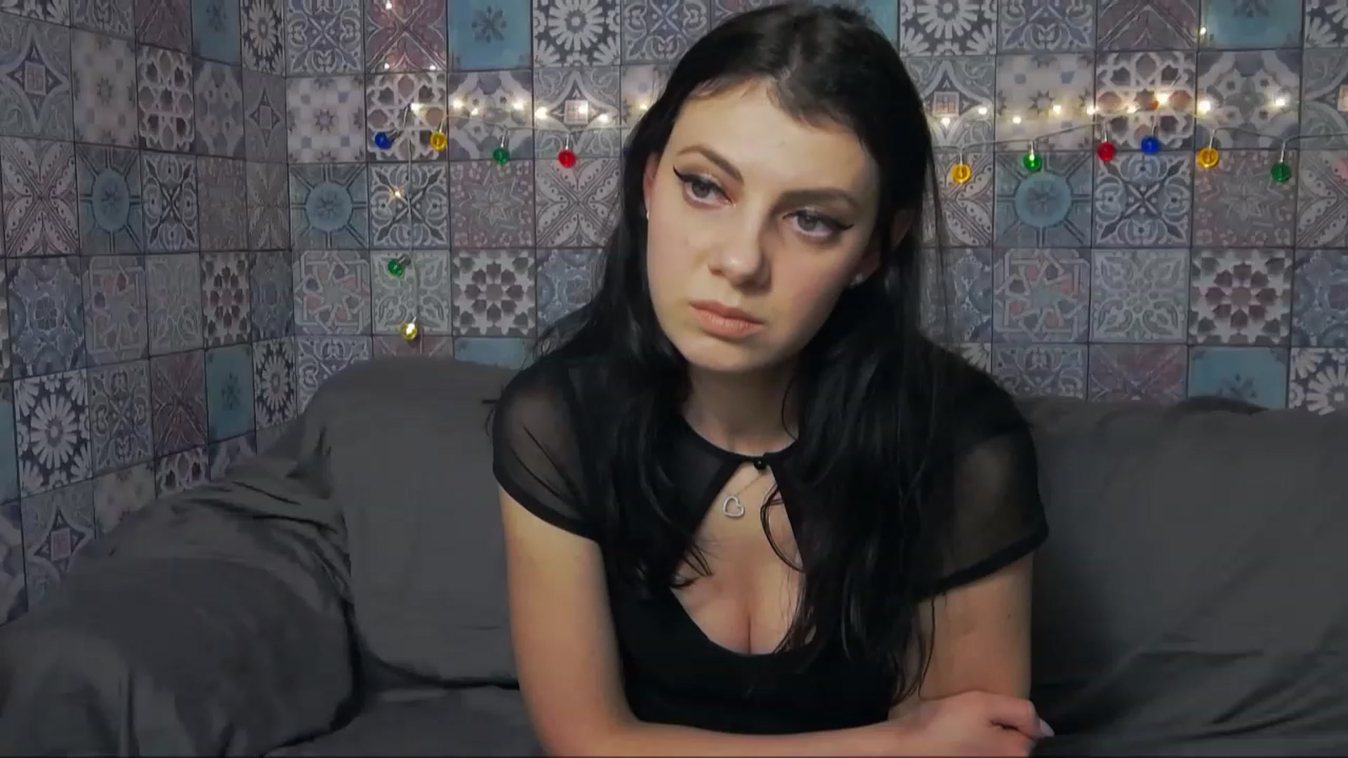 Gallery image thumbnail from MissAracely's myfreecams stream on, 01/04/2023, 17:02 image 18 of 20