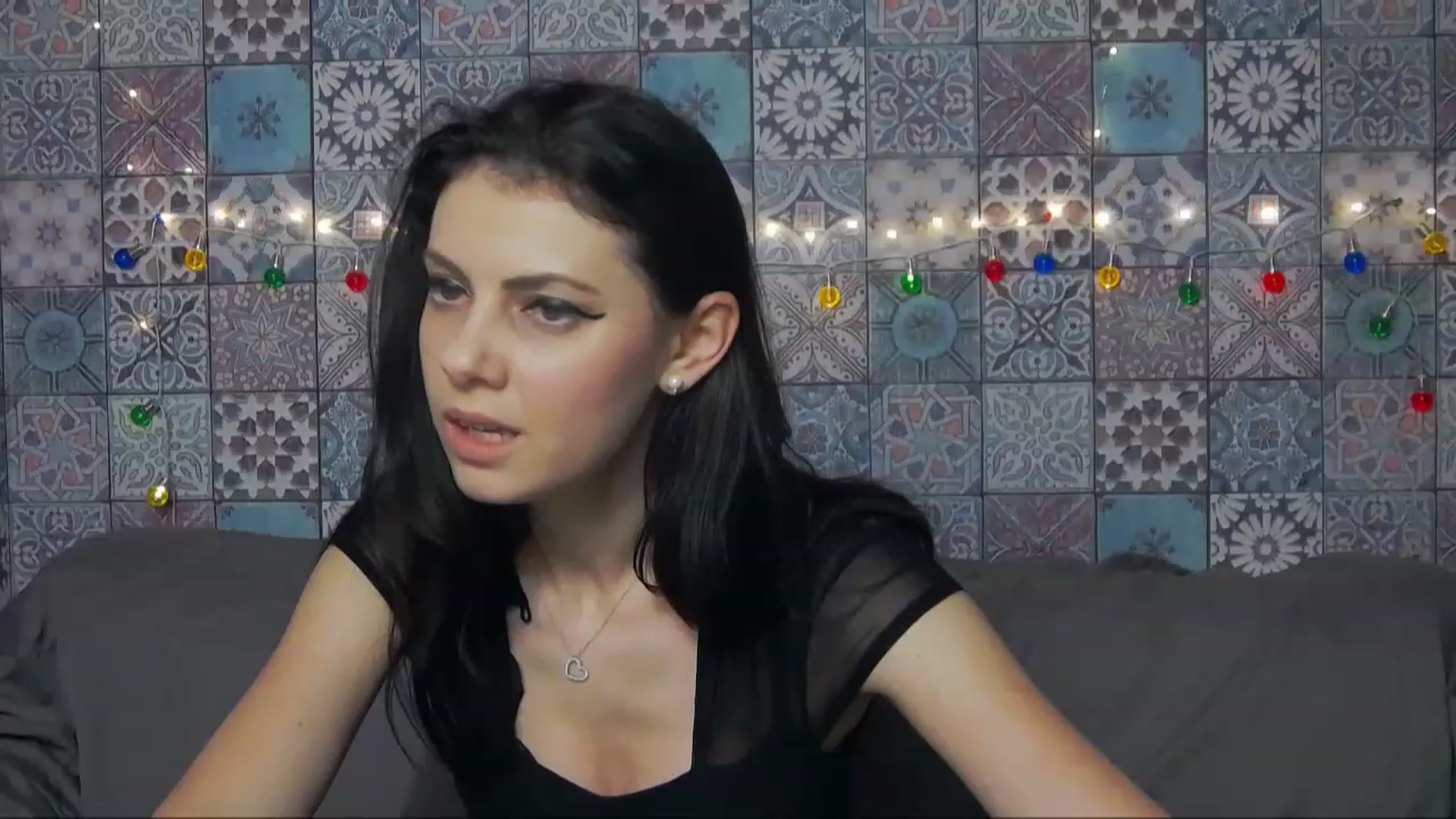 Gallery image thumbnail from MissAracely's myfreecams stream on, 01/04/2023, 17:02 image 5 of 20