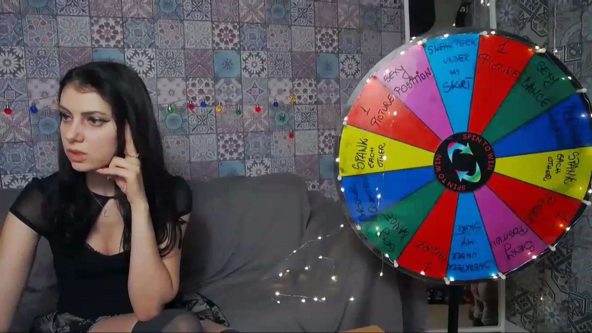 Gallery image thumbnail from MissAracely's myfreecams stream on, 01/04/2023, 20:29 image 3 of 20