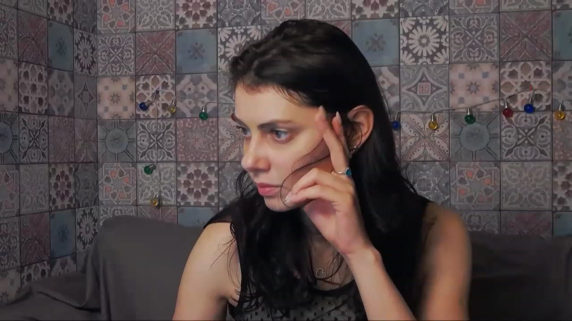 Gallery image thumbnail from MissAracely's myfreecams stream on, 01/08/2023, 23:07 image 10 of 20