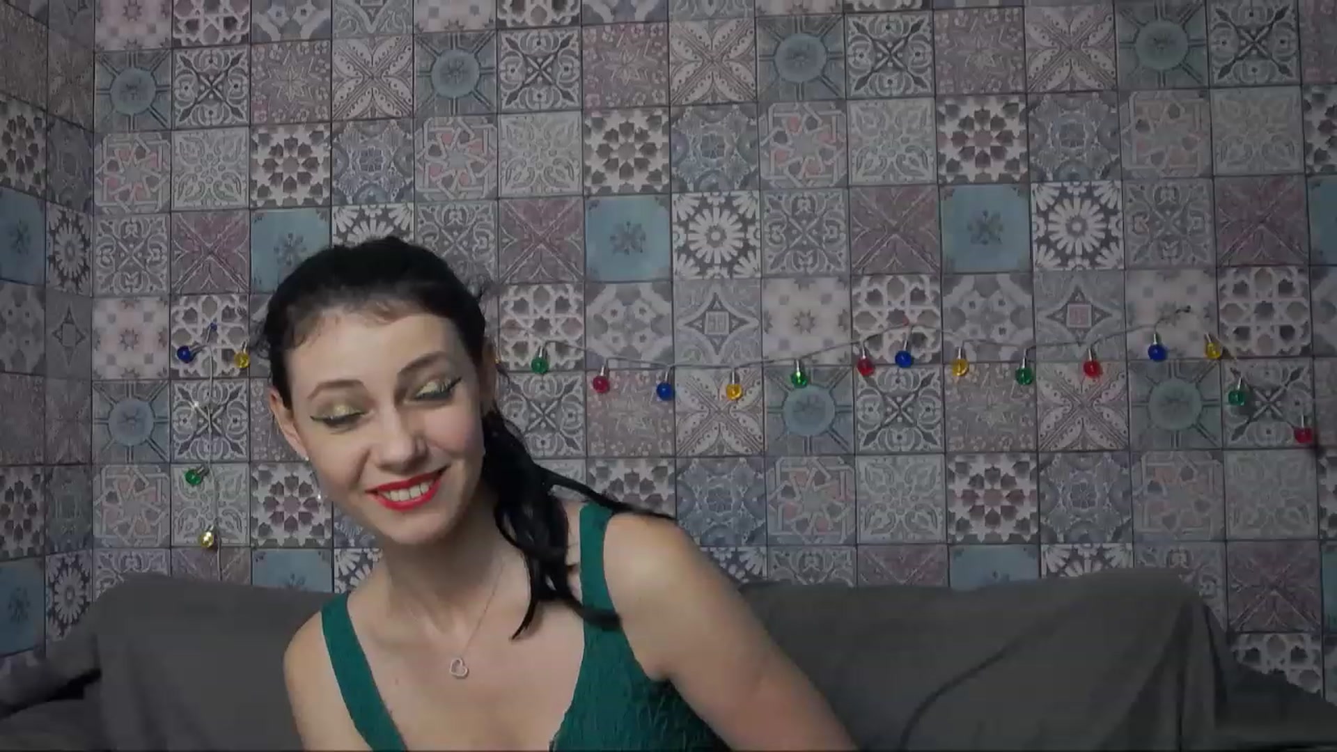 Gallery image thumbnail from MissAracely's myfreecams stream on, 01/18/2023, 21:12 image 16 of 20