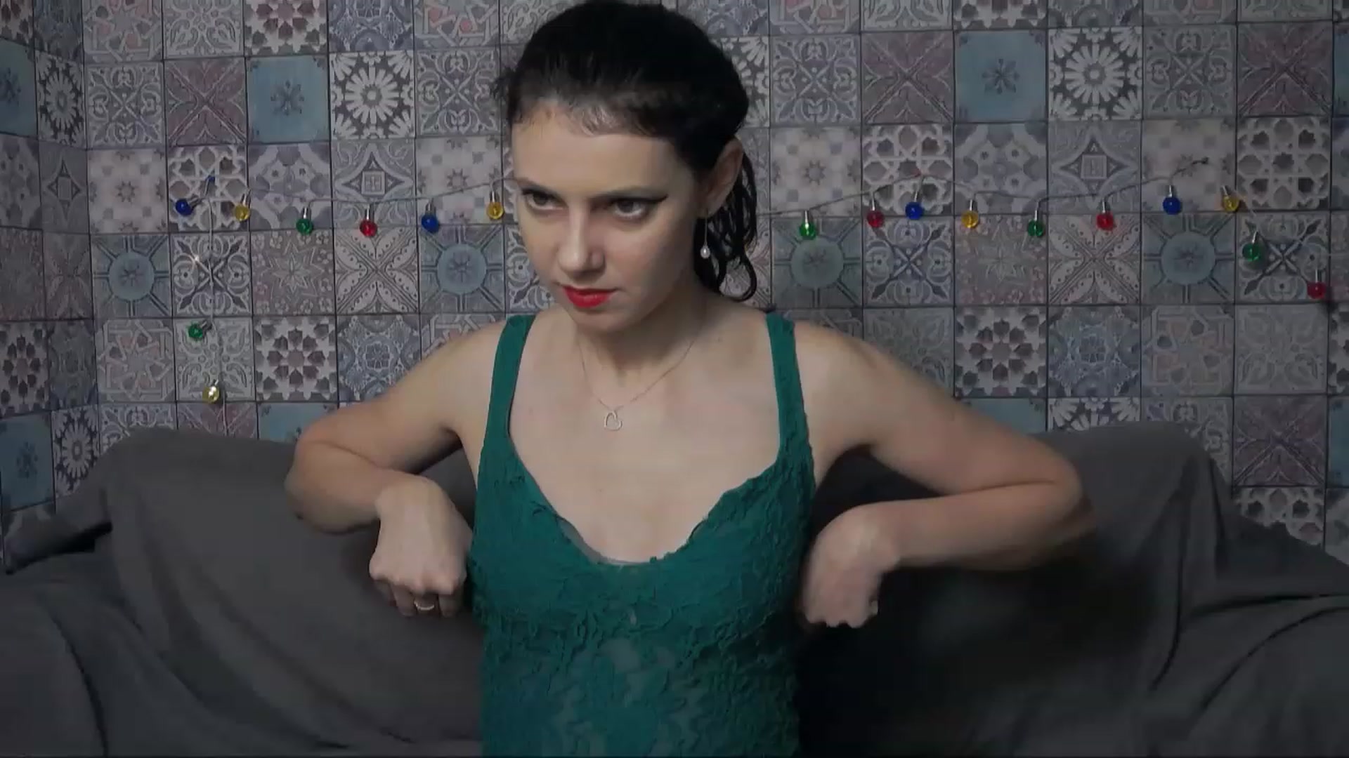 Gallery image thumbnail from MissAracely's myfreecams stream on, 01/18/2023, 21:12 image 19 of 20