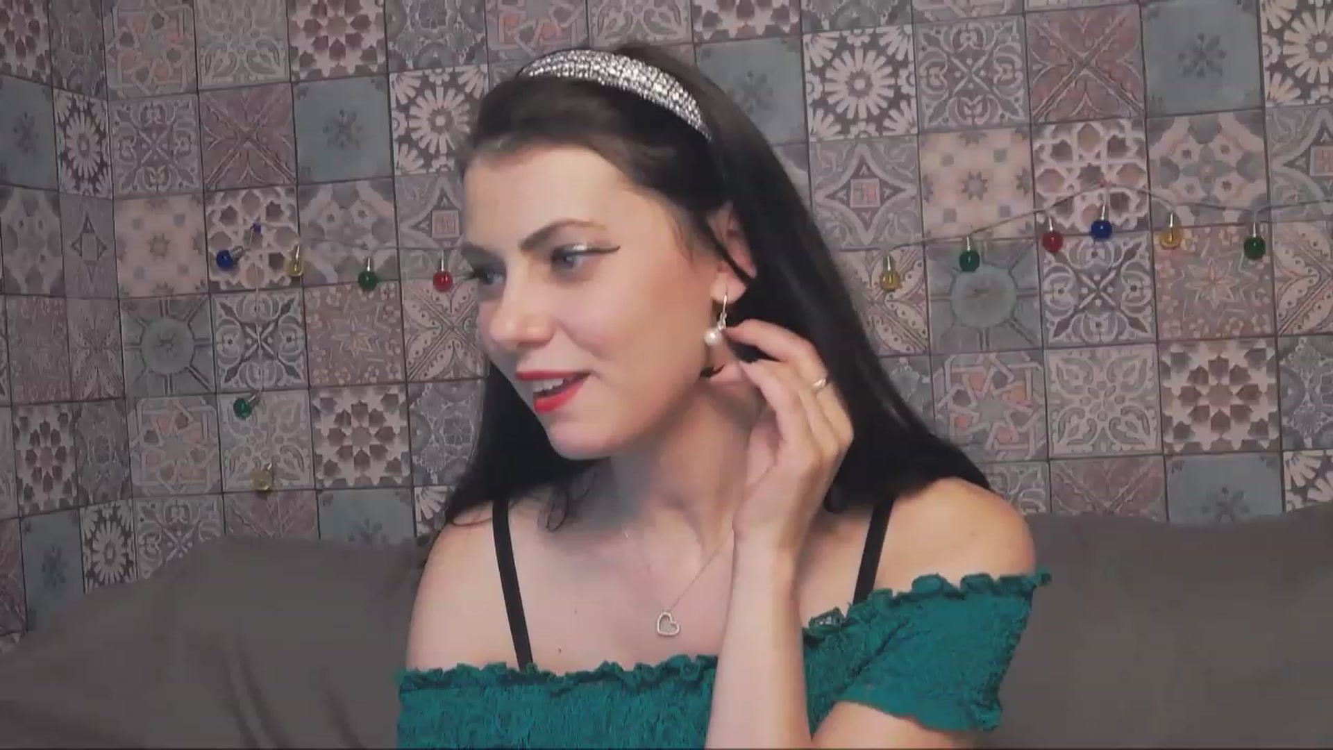 Gallery image thumbnail from MissAracely's myfreecams stream on, 02/05/2023, 23:42 image 11 of 20