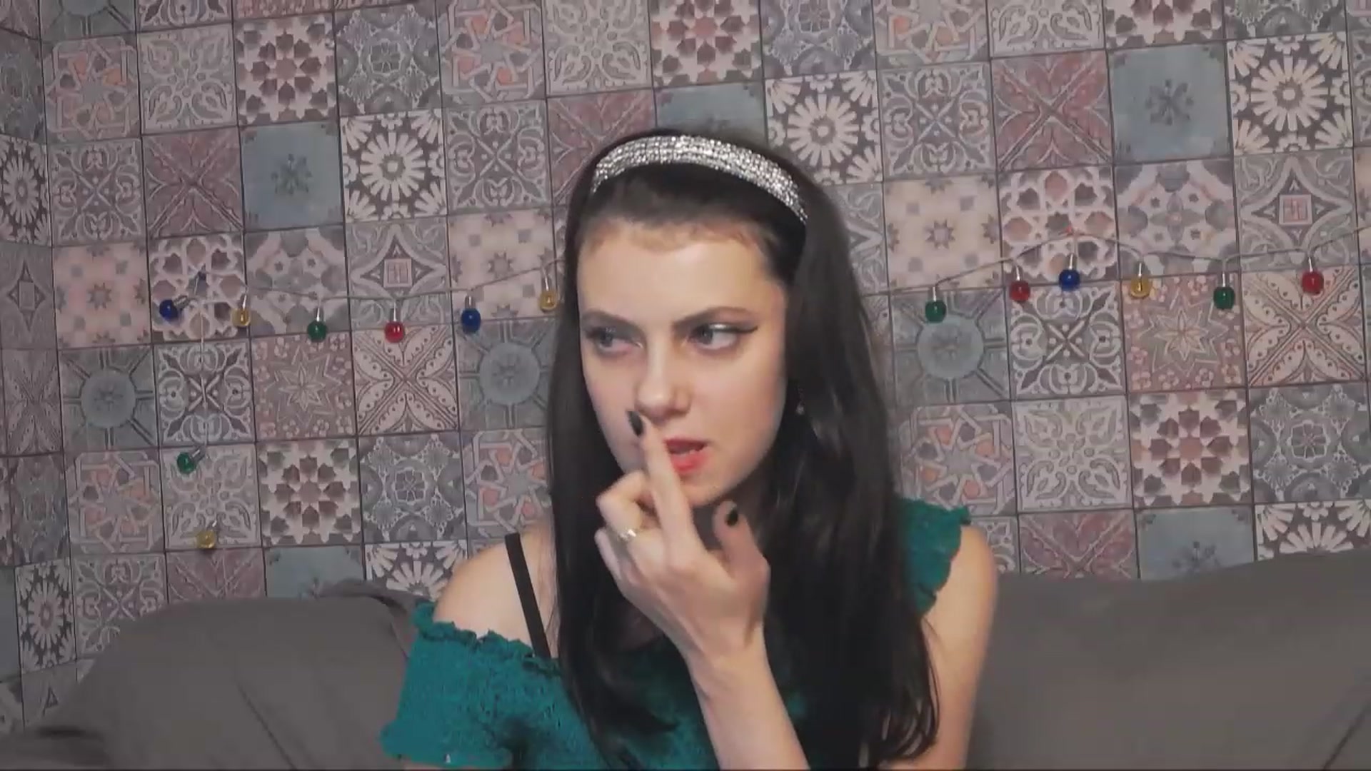 Gallery image thumbnail from MissAracely's myfreecams stream on, 02/06/2023, 02:53 image 11 of 20