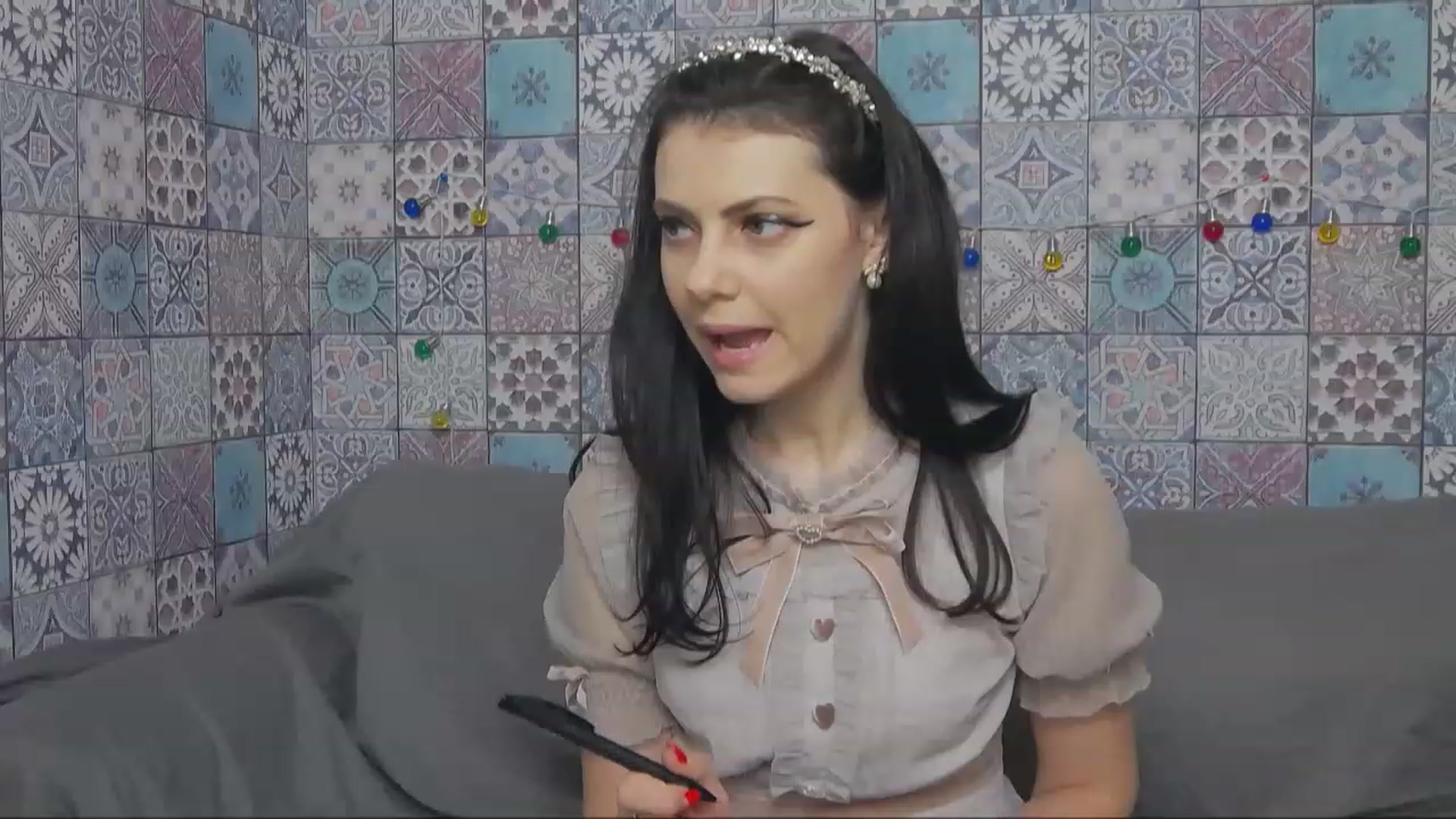 Gallery image thumbnail from MissAracely's myfreecams stream on, 02/12/2023, 20:39 image 12 of 20