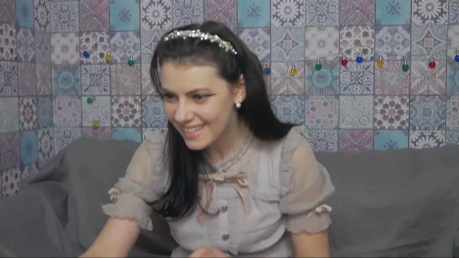 Gallery image thumbnail from MissAracely's myfreecams stream on, 02/12/2023, 20:39 image 5 of 20