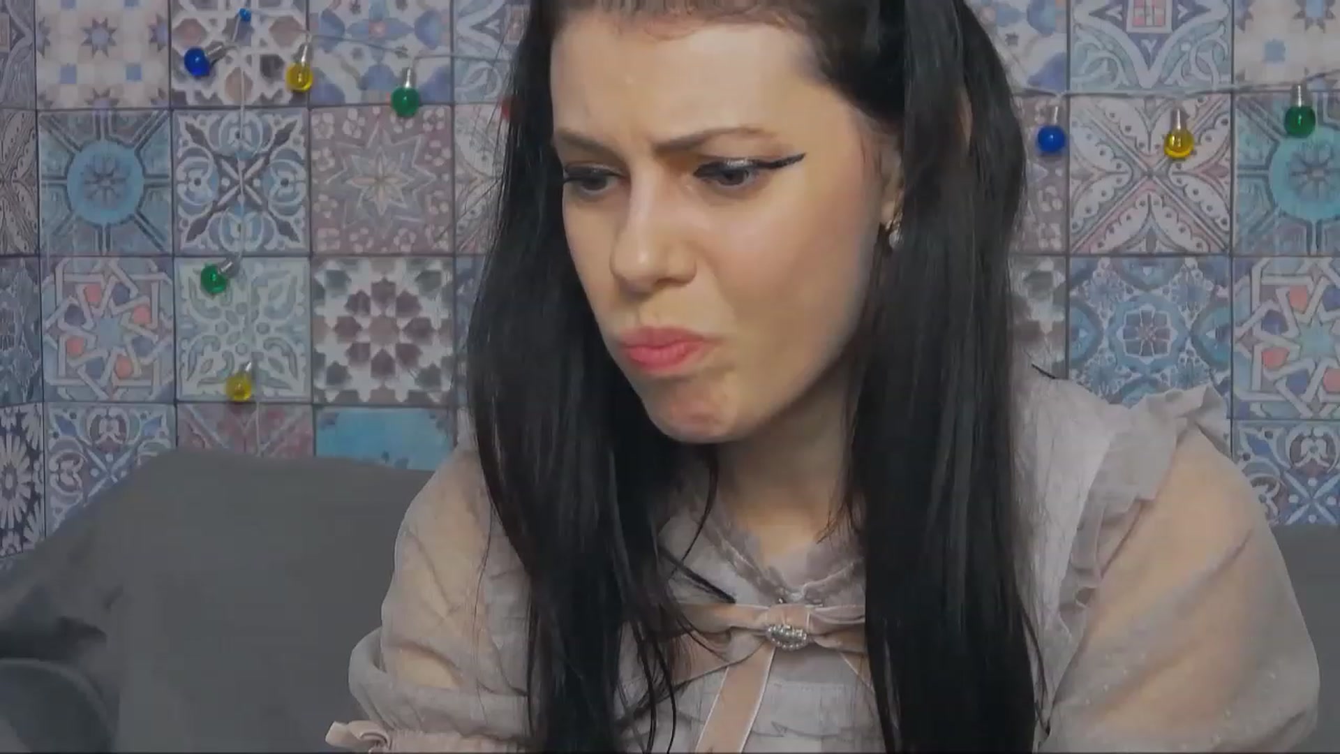 Gallery image thumbnail from MissAracely's myfreecams stream on, 02/12/2023, 20:39 image 15 of 20