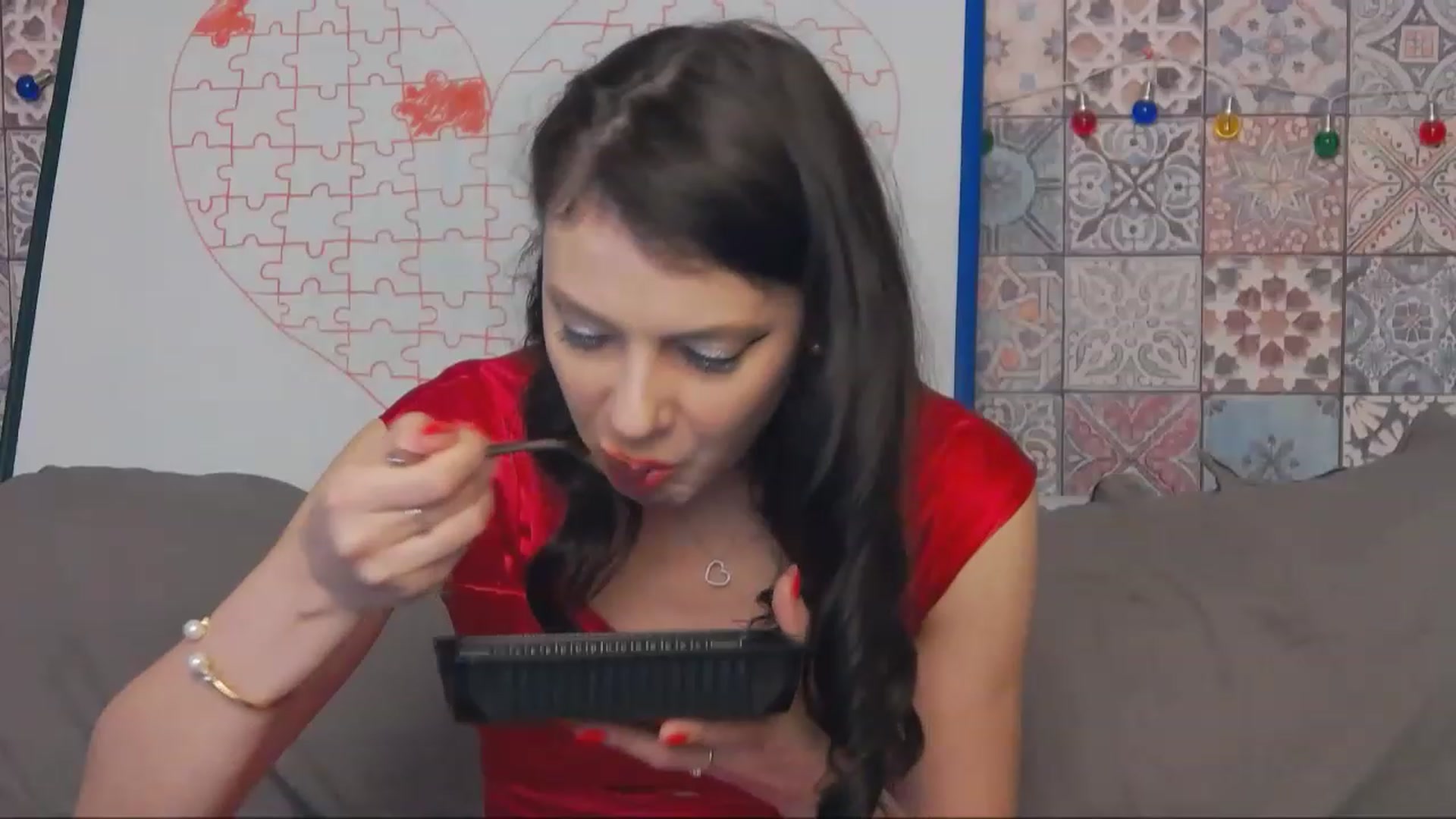 Gallery image thumbnail from MissAracely's myfreecams stream on, 02/14/2023, 18:06 image 14 of 20
