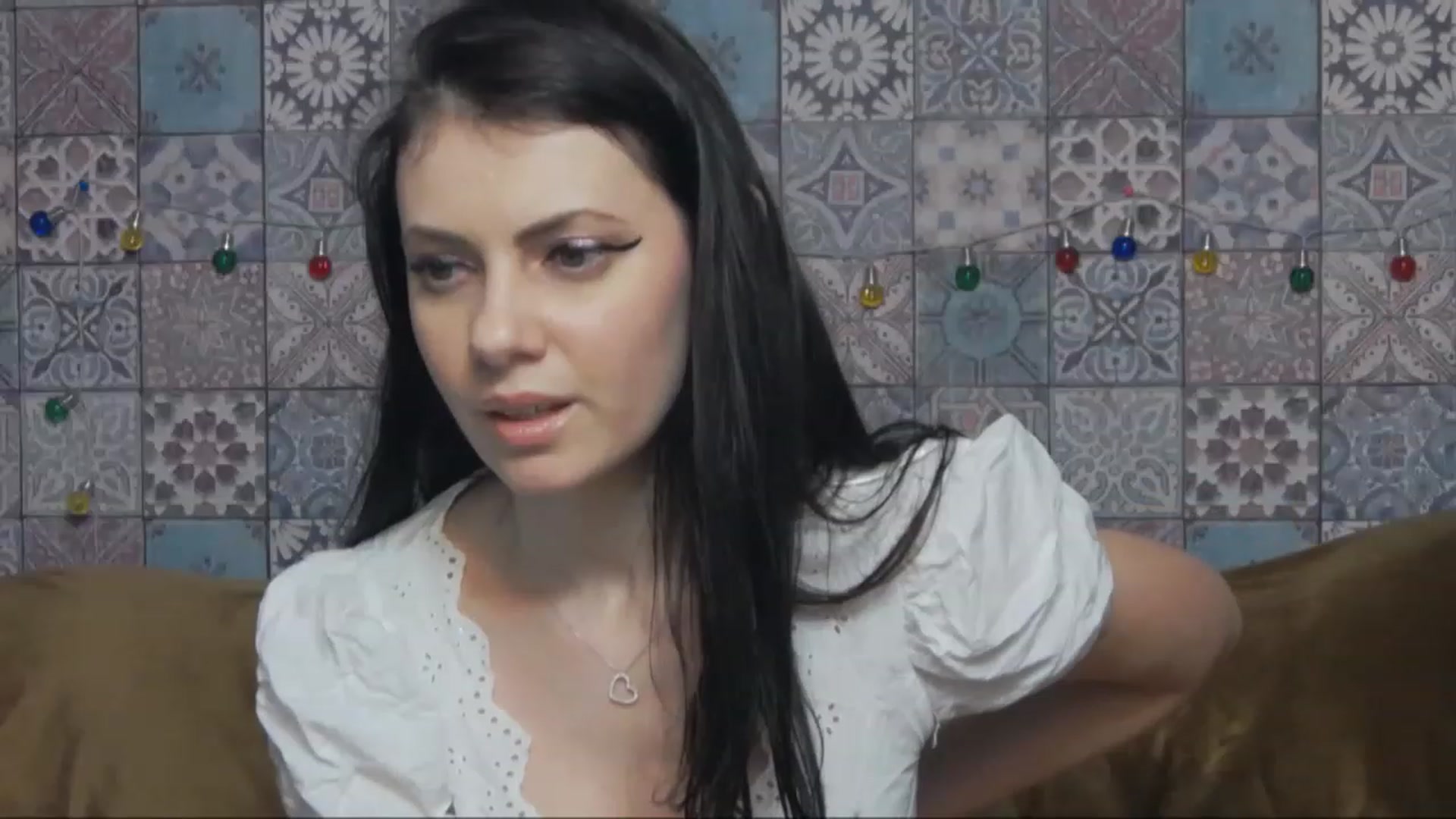 Gallery image thumbnail from MissAracely's myfreecams stream on, 02/19/2023, 24:04 image 10 of 20