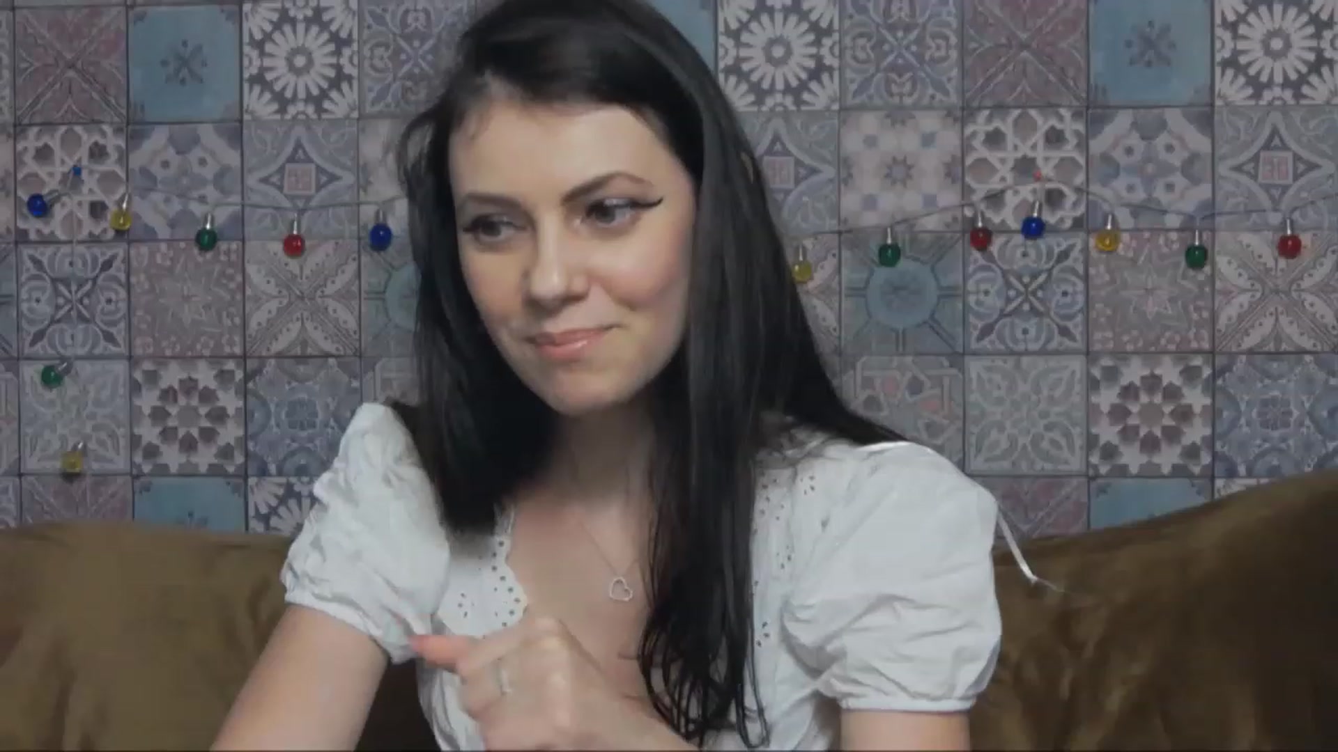 Gallery image thumbnail from MissAracely's myfreecams stream on, 02/19/2023, 24:04 image 11 of 20