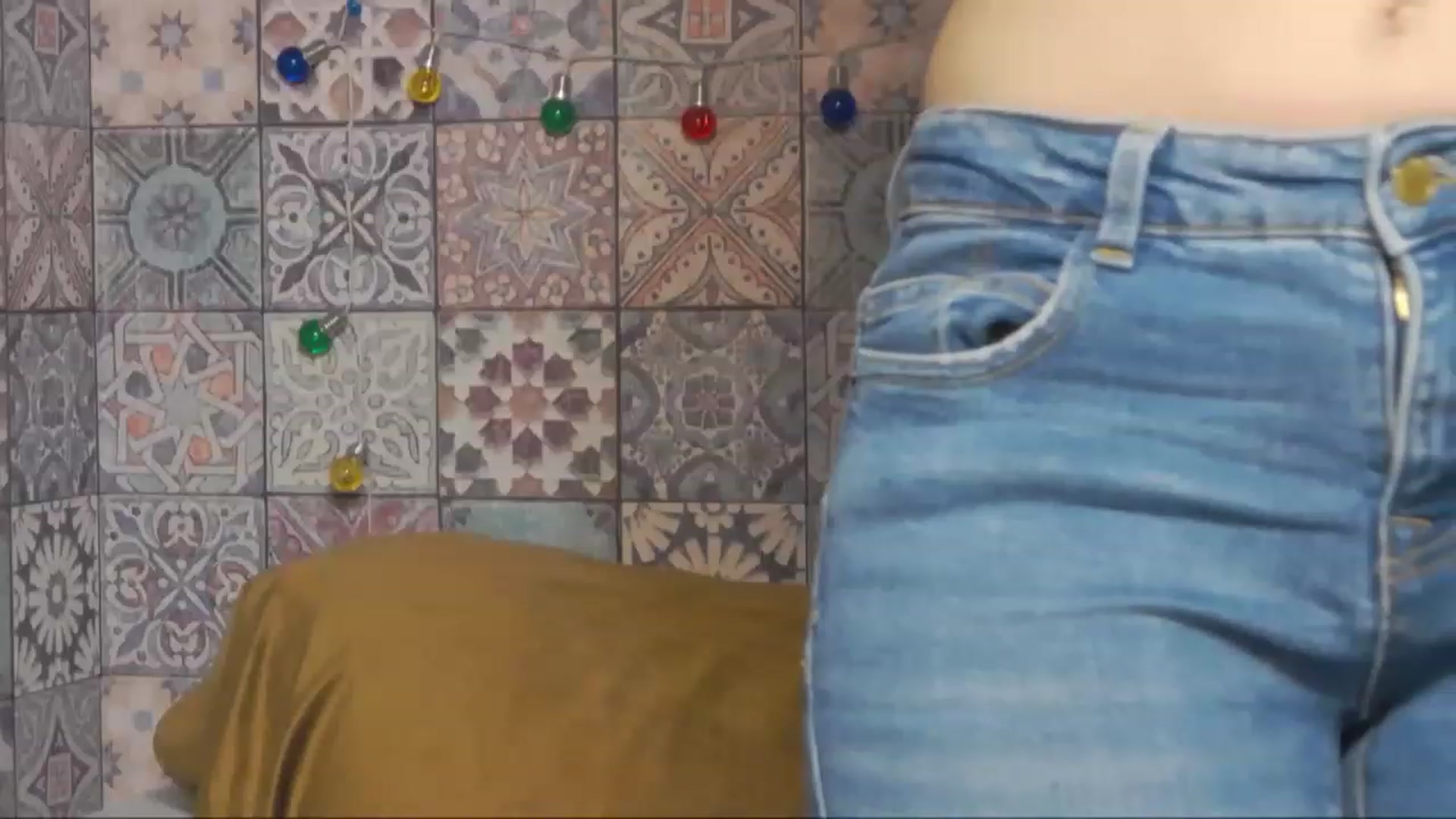Gallery image thumbnail from MissAracely's myfreecams stream on, 02/19/2023, 19:06 image 17 of 20