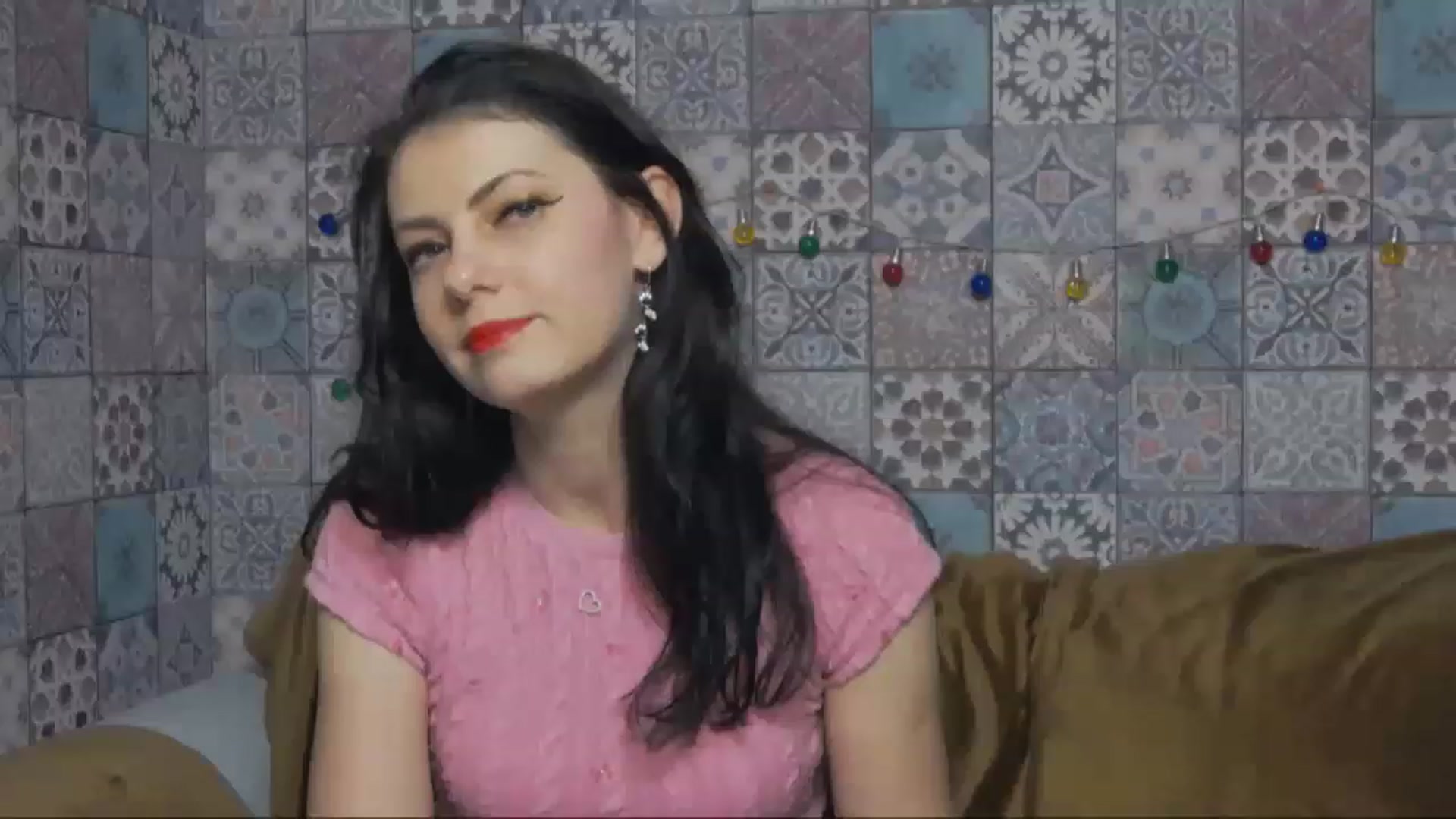 Gallery image thumbnail from MissAracely's myfreecams stream on, 02/19/2023, 19:38 image 4 of 20