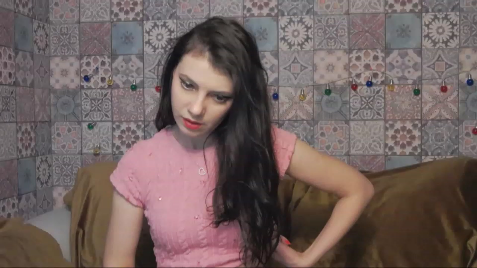 Gallery image thumbnail from MissAracely's myfreecams stream on, 02/19/2023, 21:34 image 2 of 20