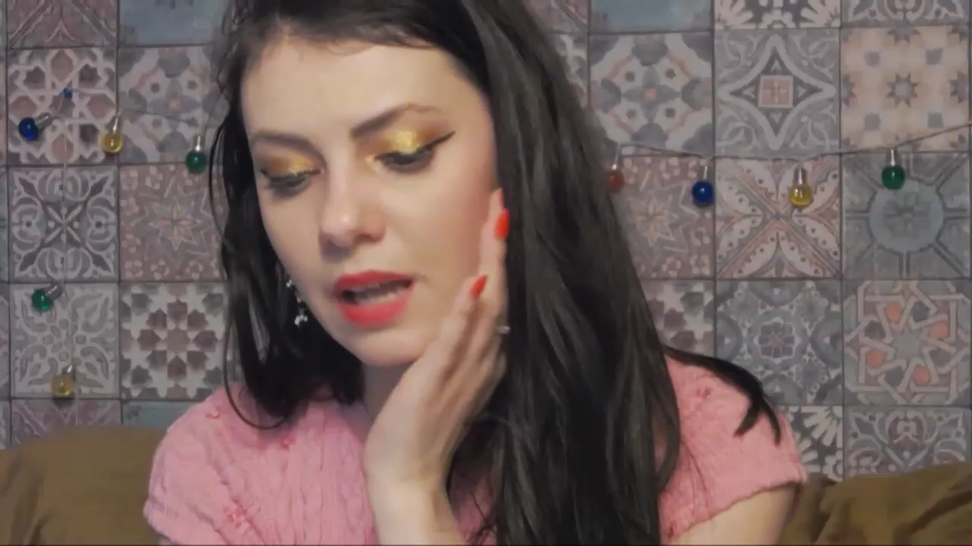 Gallery image thumbnail from MissAracely's myfreecams stream on, 02/19/2023, 21:34 image 7 of 20