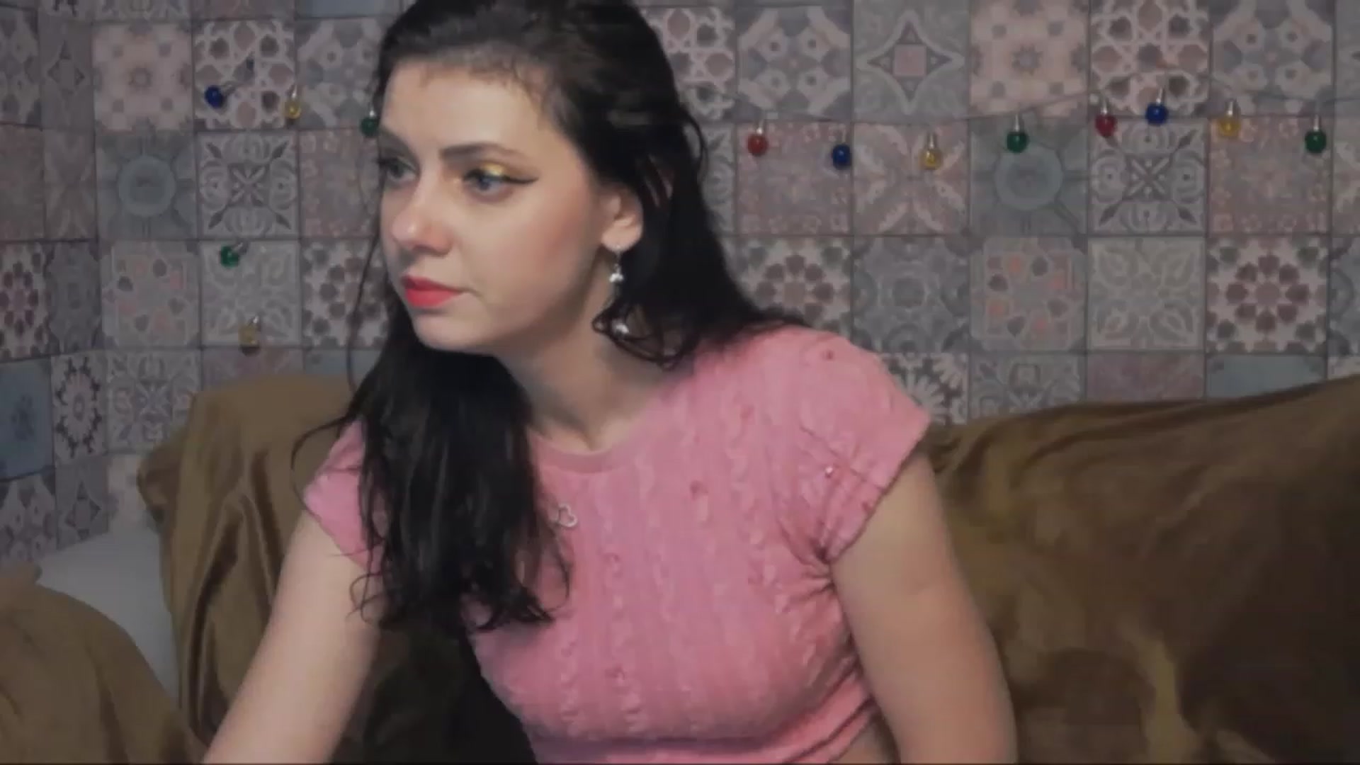 Gallery image thumbnail from MissAracely's myfreecams stream on, 02/19/2023, 21:34 image 16 of 20