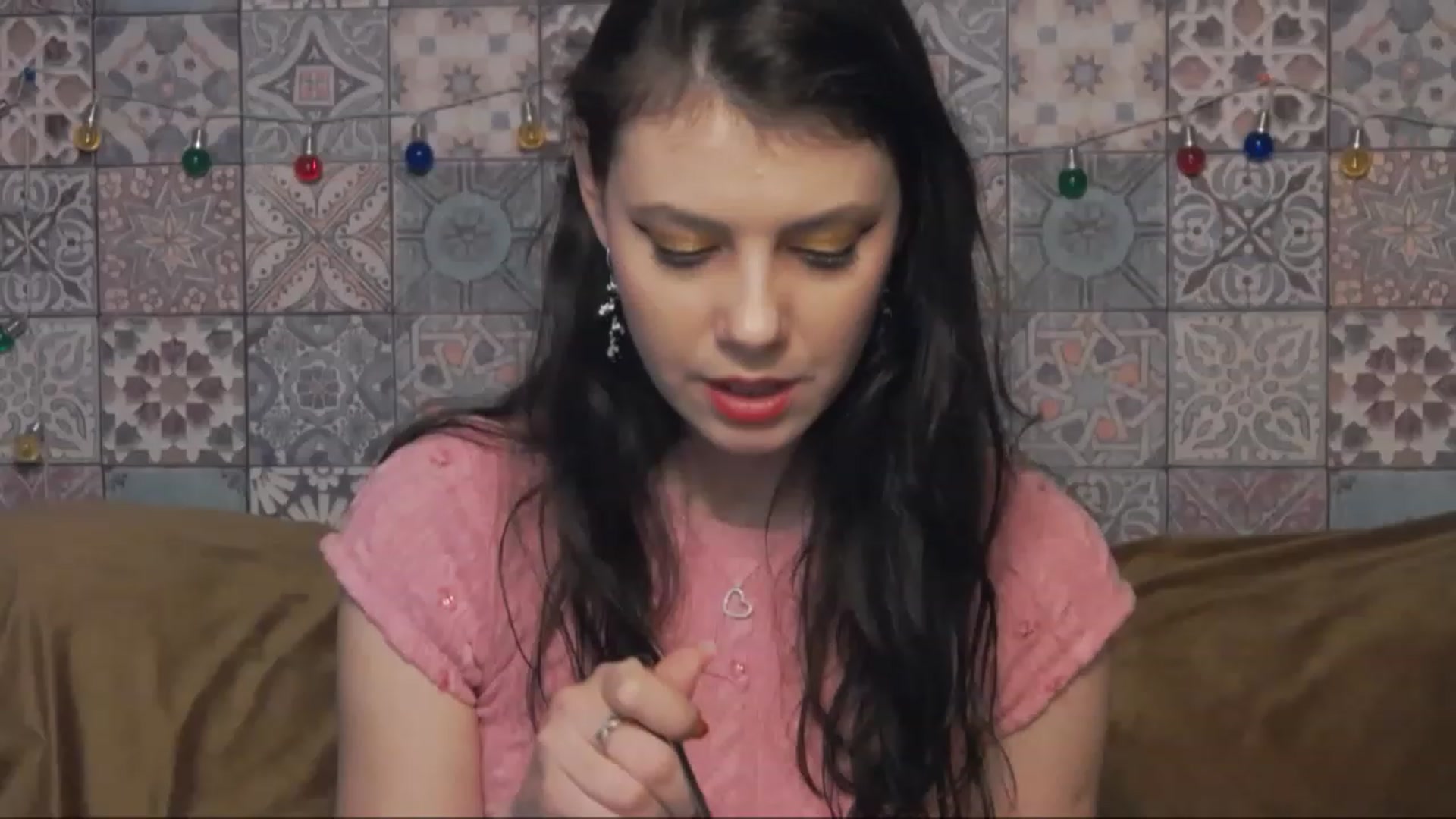 Gallery image thumbnail from MissAracely's myfreecams stream on, 02/19/2023, 23:03 image 9 of 20