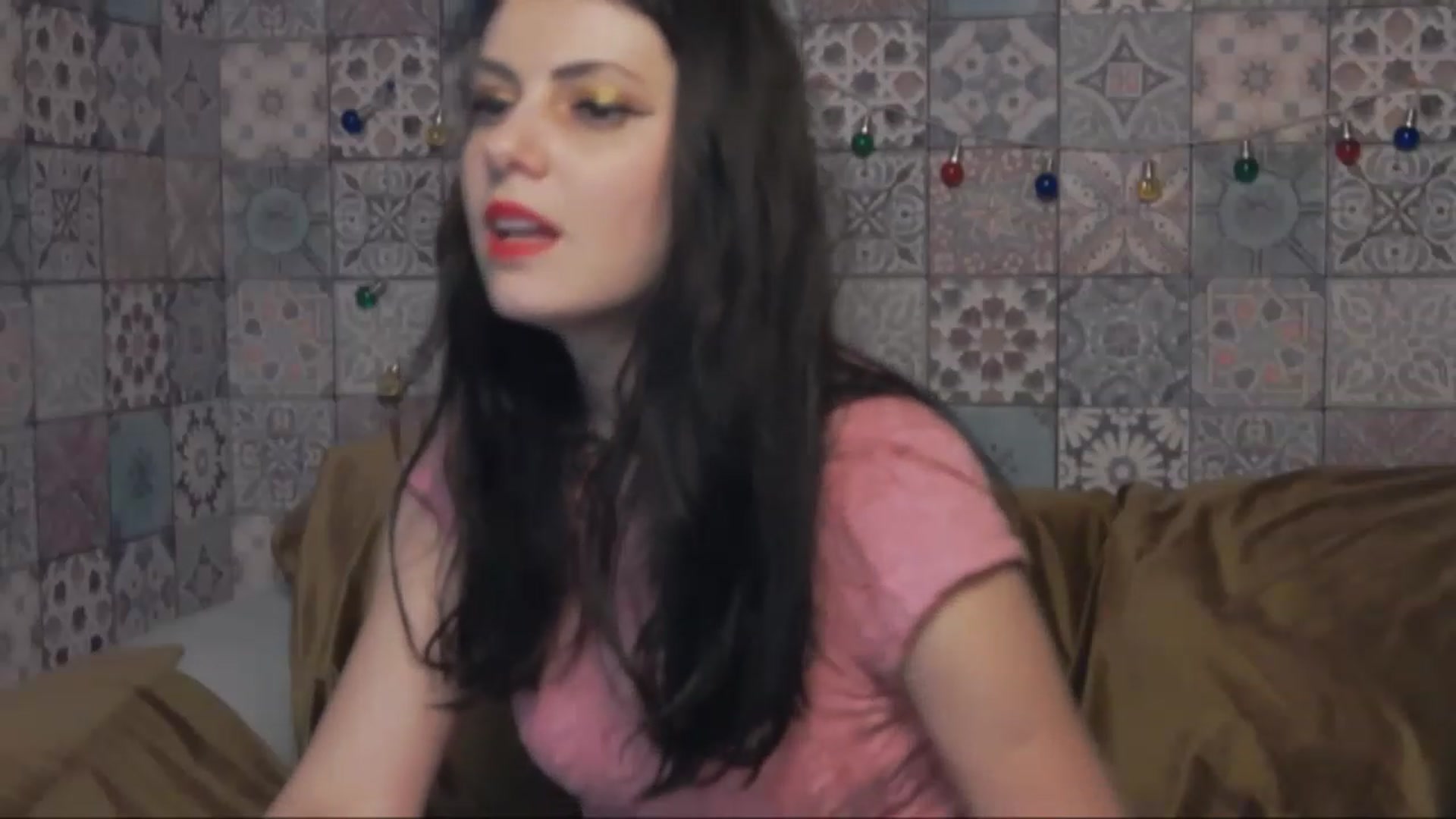 Gallery image thumbnail from MissAracely's myfreecams stream on, 02/19/2023, 23:03 image 19 of 20