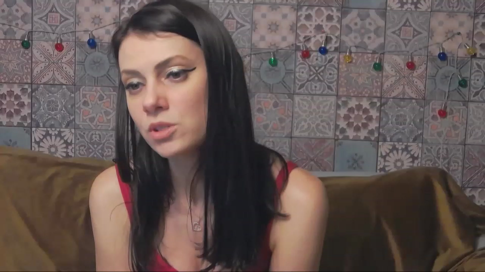 Gallery image thumbnail from MissAracely's myfreecams stream on, 03/01/2023, 23:19 image 5 of 20