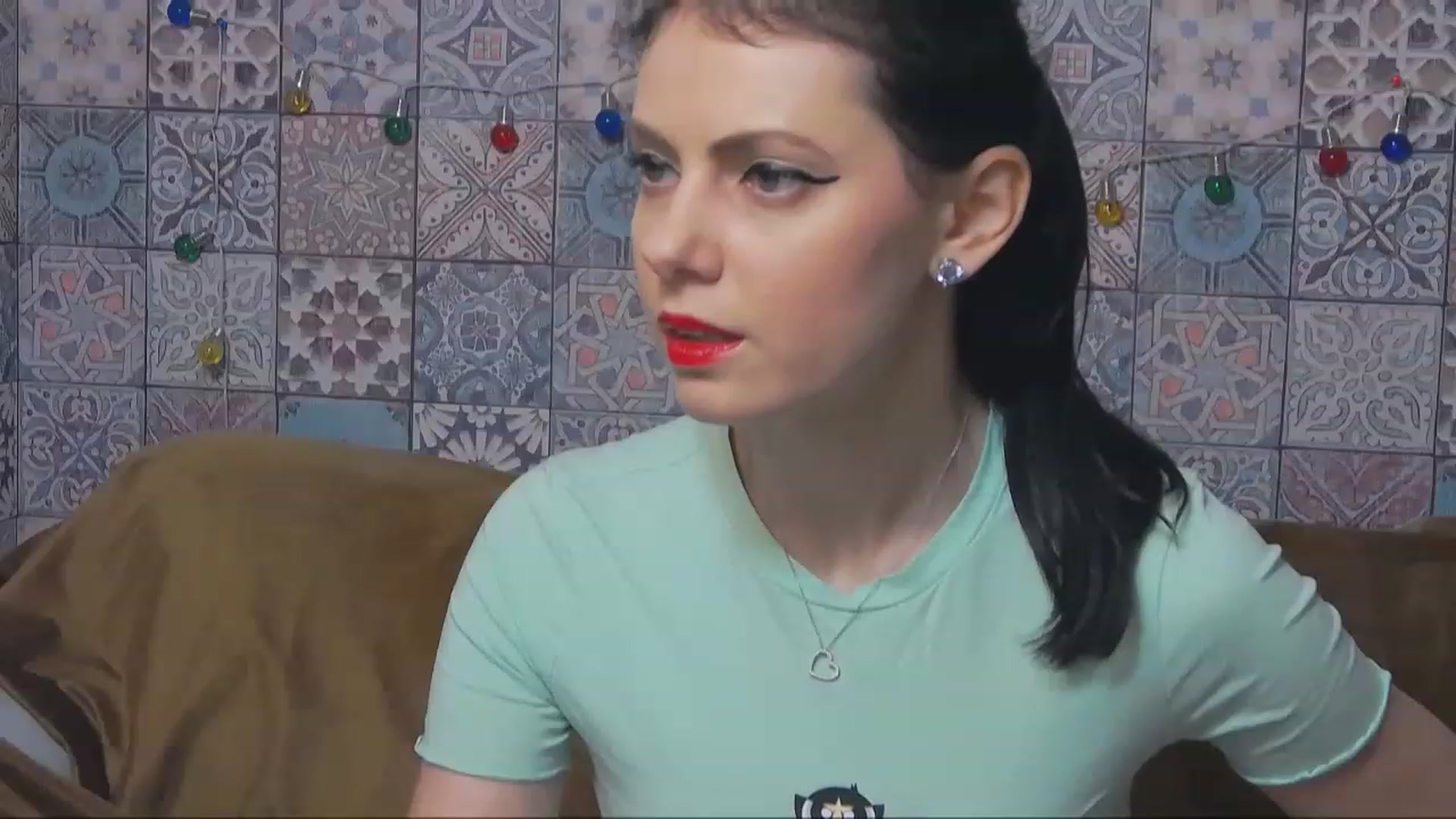 Gallery image thumbnail from MissAracely's myfreecams stream on, 03/04/2023, 18:19 image 19 of 20