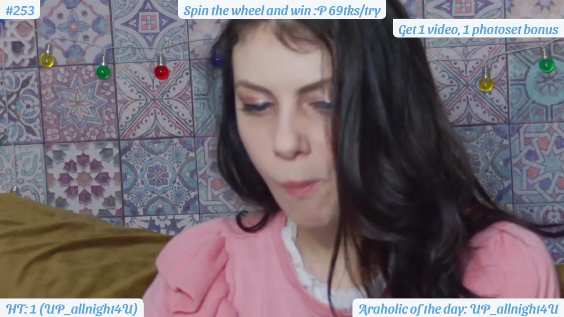 Gallery image thumbnail from MissAracely's myfreecams stream on, 03/08/2023, 22:18 image 4 of 20