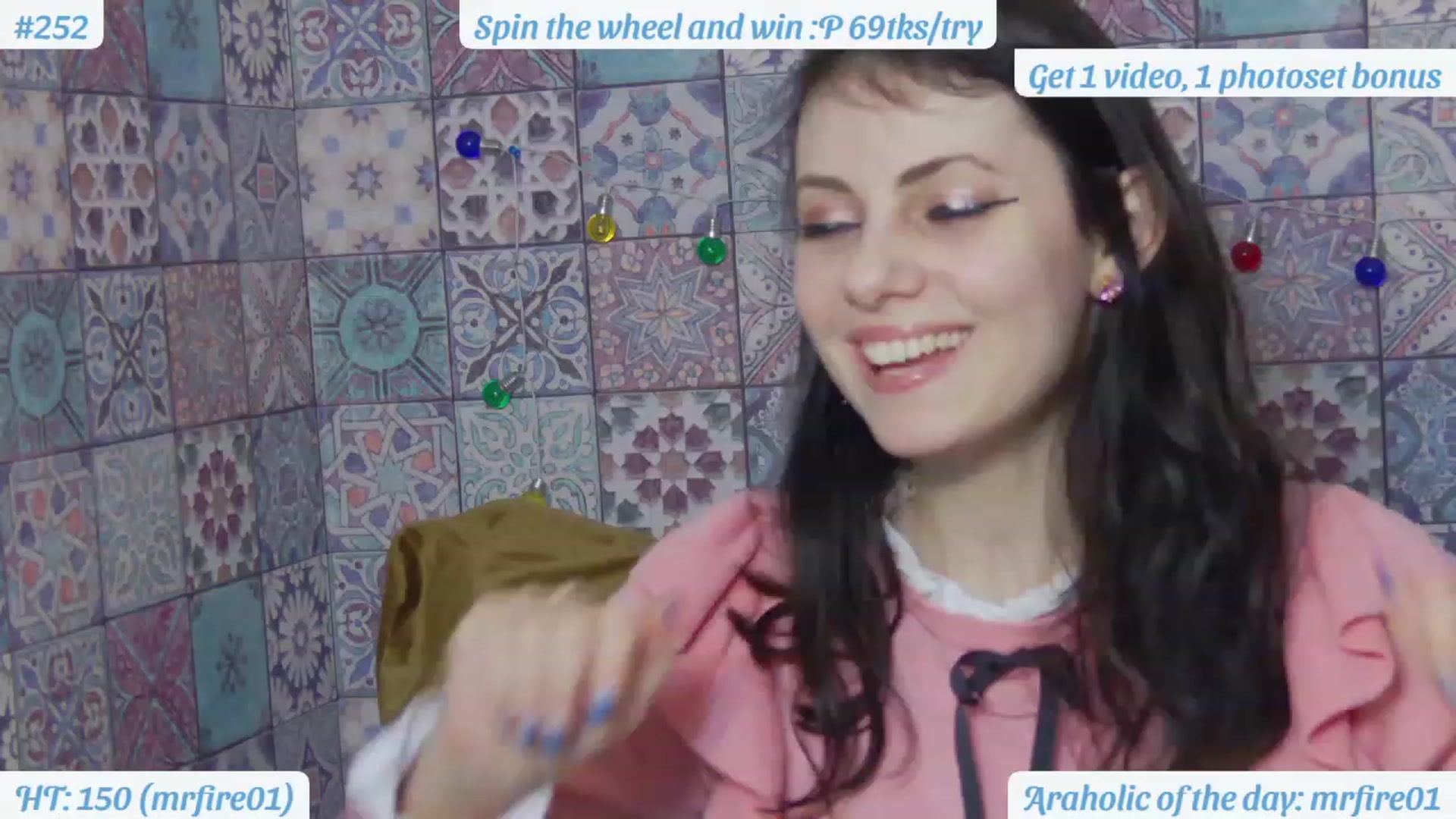 Gallery image thumbnail from MissAracely's myfreecams stream on, 03/08/2023, 22:18 image 14 of 20