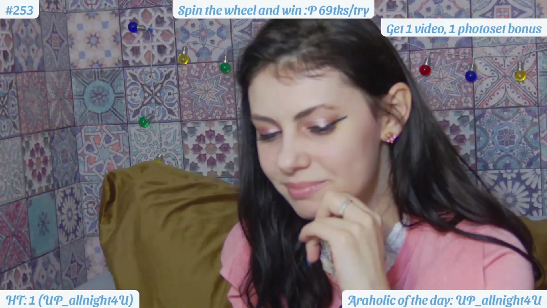 Gallery image thumbnail from MissAracely's myfreecams stream on, 03/08/2023, 22:18 image 7 of 20