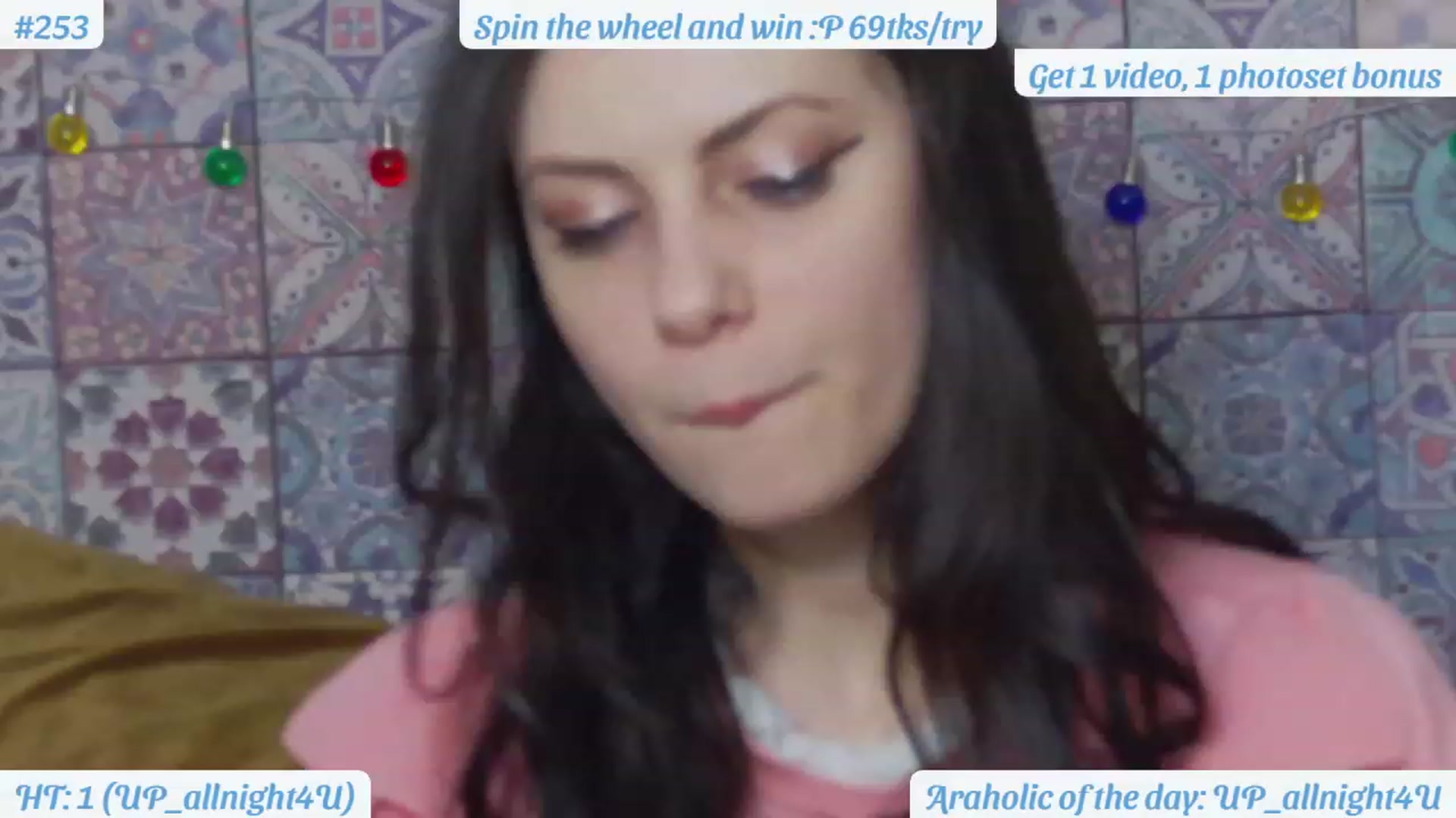 Gallery image thumbnail from MissAracely's myfreecams stream on, 03/08/2023, 22:18 image 3 of 20