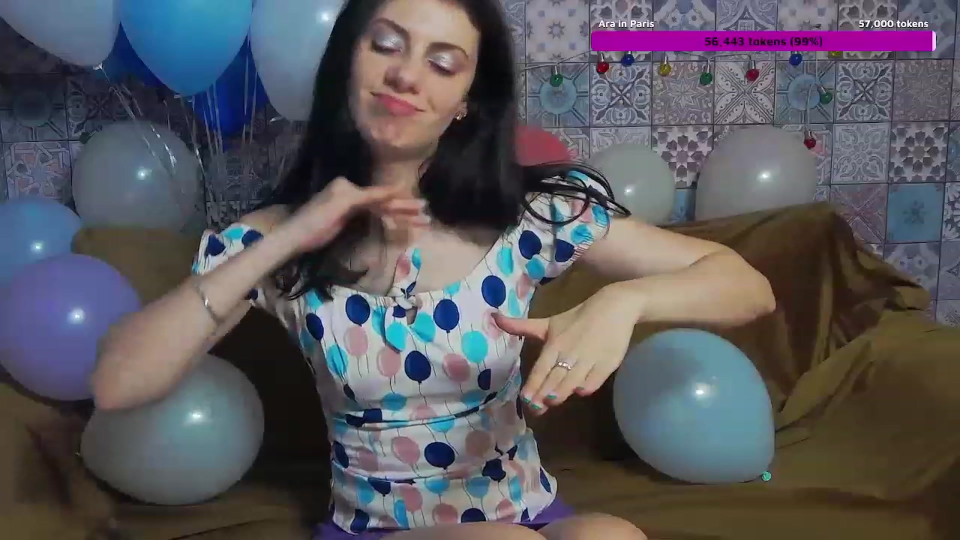 Gallery image thumbnail from MissAracely's myfreecams stream on, 04/02/2023, 22:19 image 11 of 20