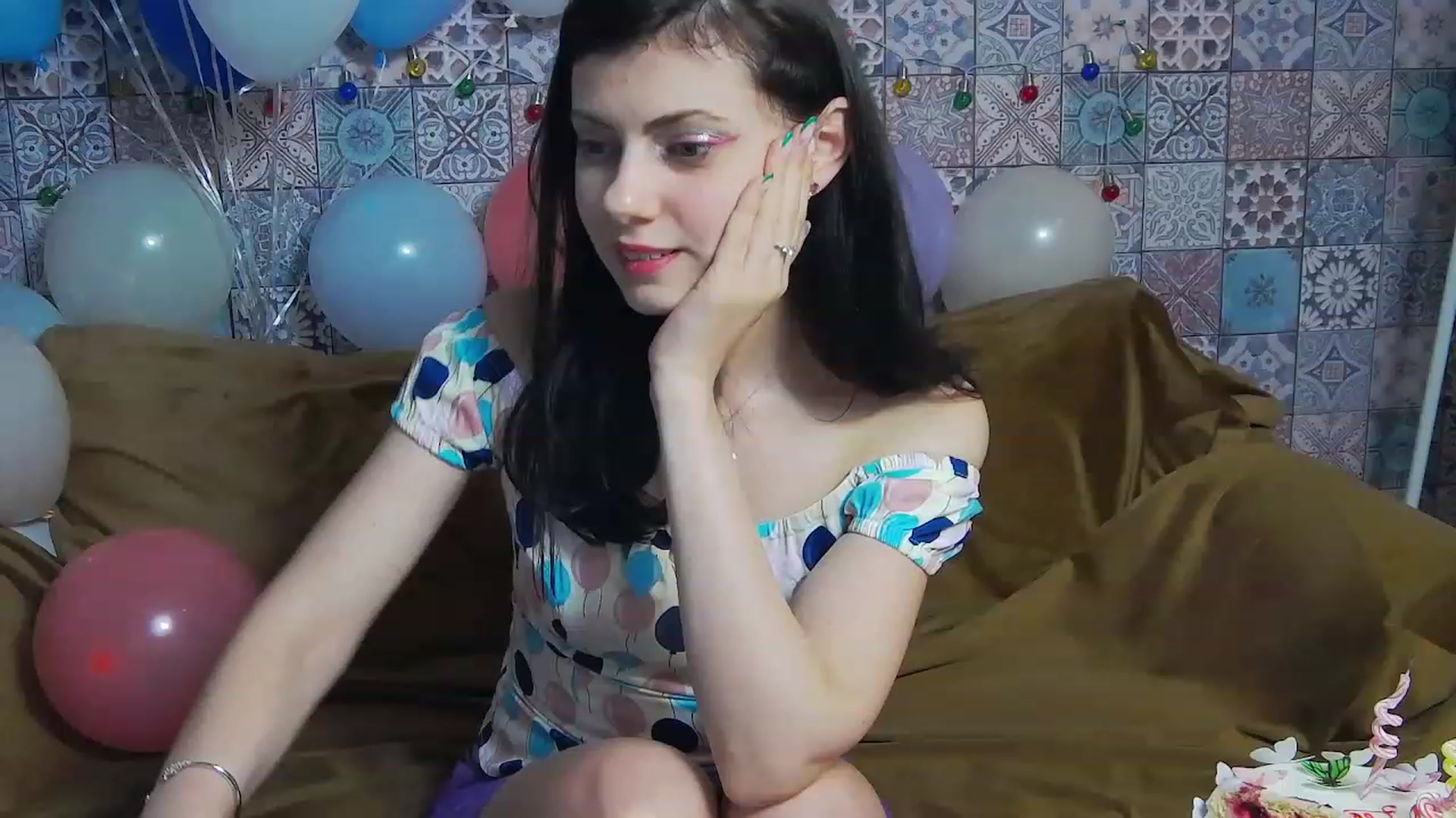Gallery image thumbnail from MissAracely's myfreecams stream on, 04/03/2023, 01:11 image 18 of 20