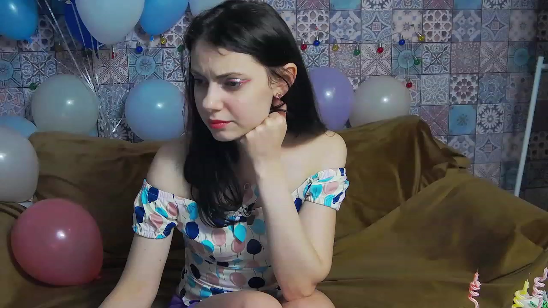 Gallery image thumbnail from MissAracely's myfreecams stream on, 04/03/2023, 01:11 image 4 of 20