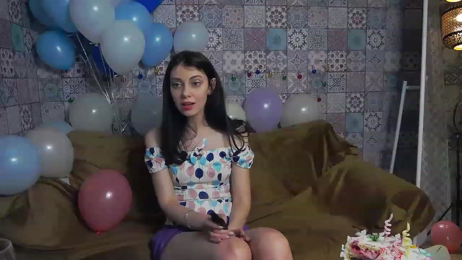 Gallery image thumbnail from MissAracely's myfreecams stream on, 04/03/2023, 01:11 image 11 of 20