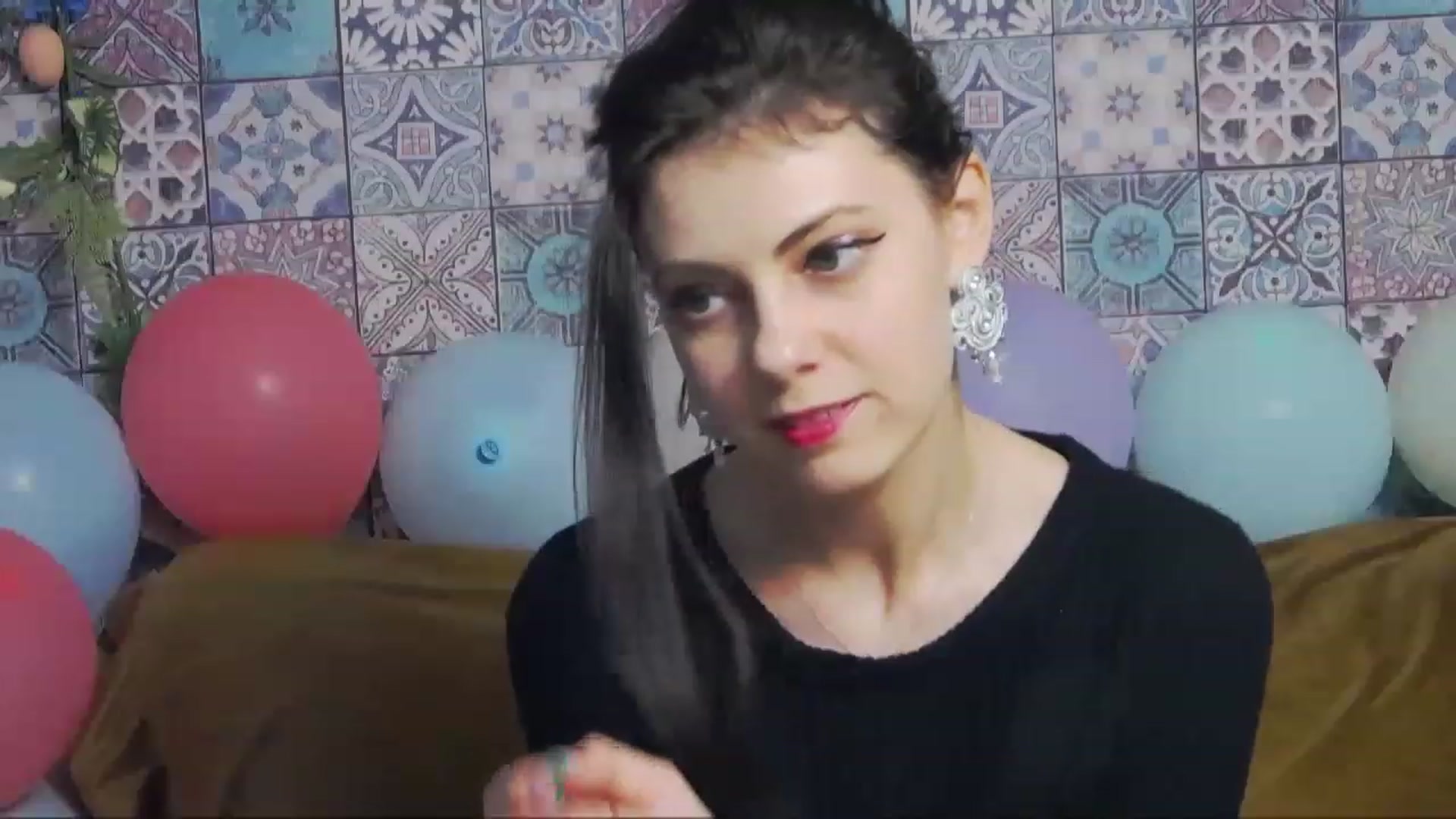 Gallery image thumbnail from MissAracely's myfreecams stream on, 04/05/2023, 18:40 image 6 of 20