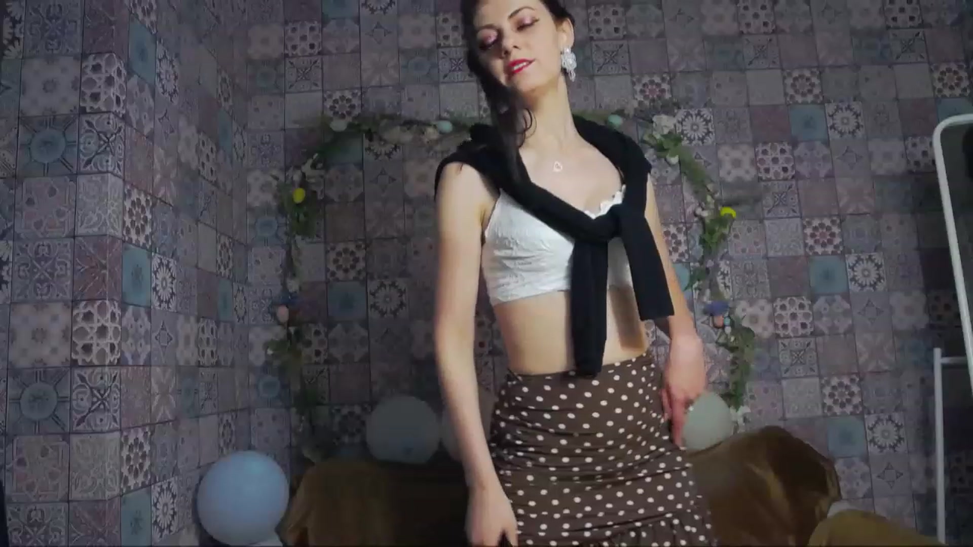 Gallery image thumbnail from MissAracely's myfreecams stream on, 04/05/2023, 18:40 image 17 of 20