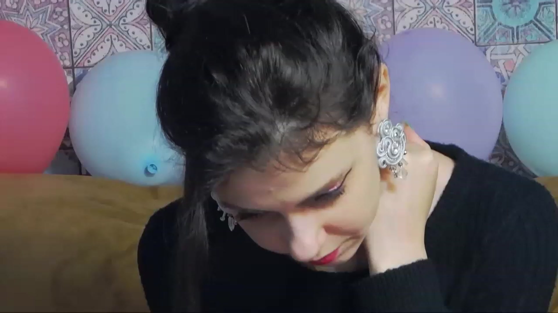 Gallery image thumbnail from MissAracely's myfreecams stream on, 04/05/2023, 18:40 image 14 of 20