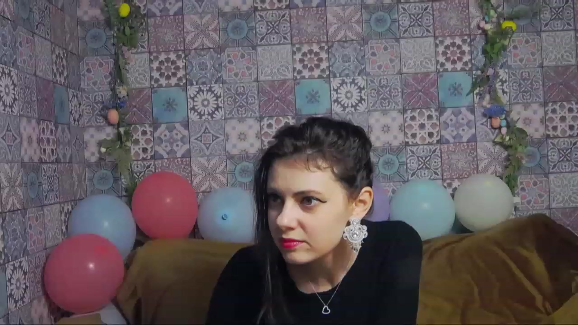 Gallery image thumbnail from MissAracely's myfreecams stream on, 04/05/2023, 18:40 image 1 of 20