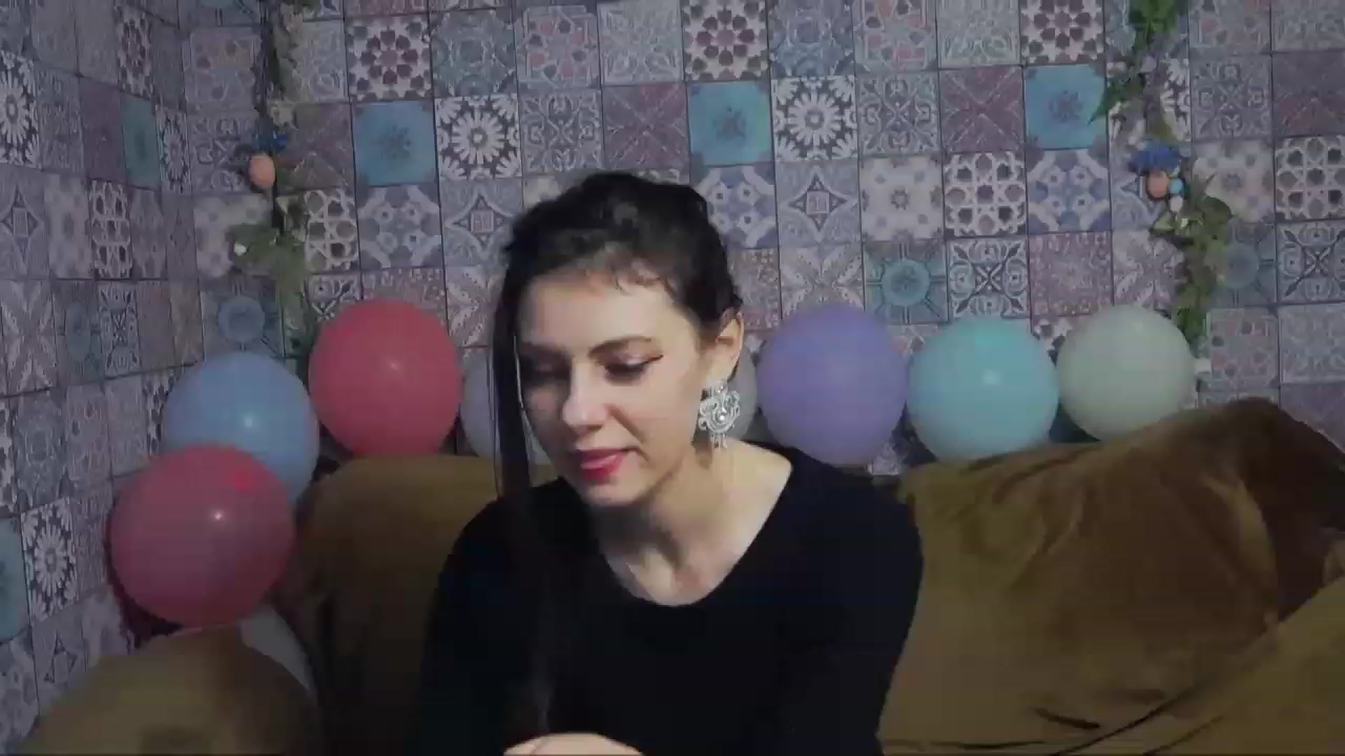 Gallery image thumbnail from MissAracely's myfreecams stream on, 04/05/2023, 18:40 image 5 of 20