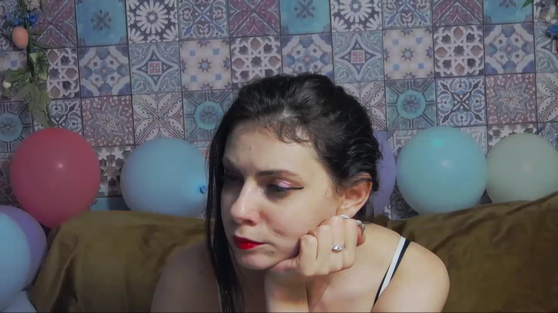 Gallery image thumbnail from MissAracely's myfreecams stream on, 04/05/2023, 20:45 image 10 of 20