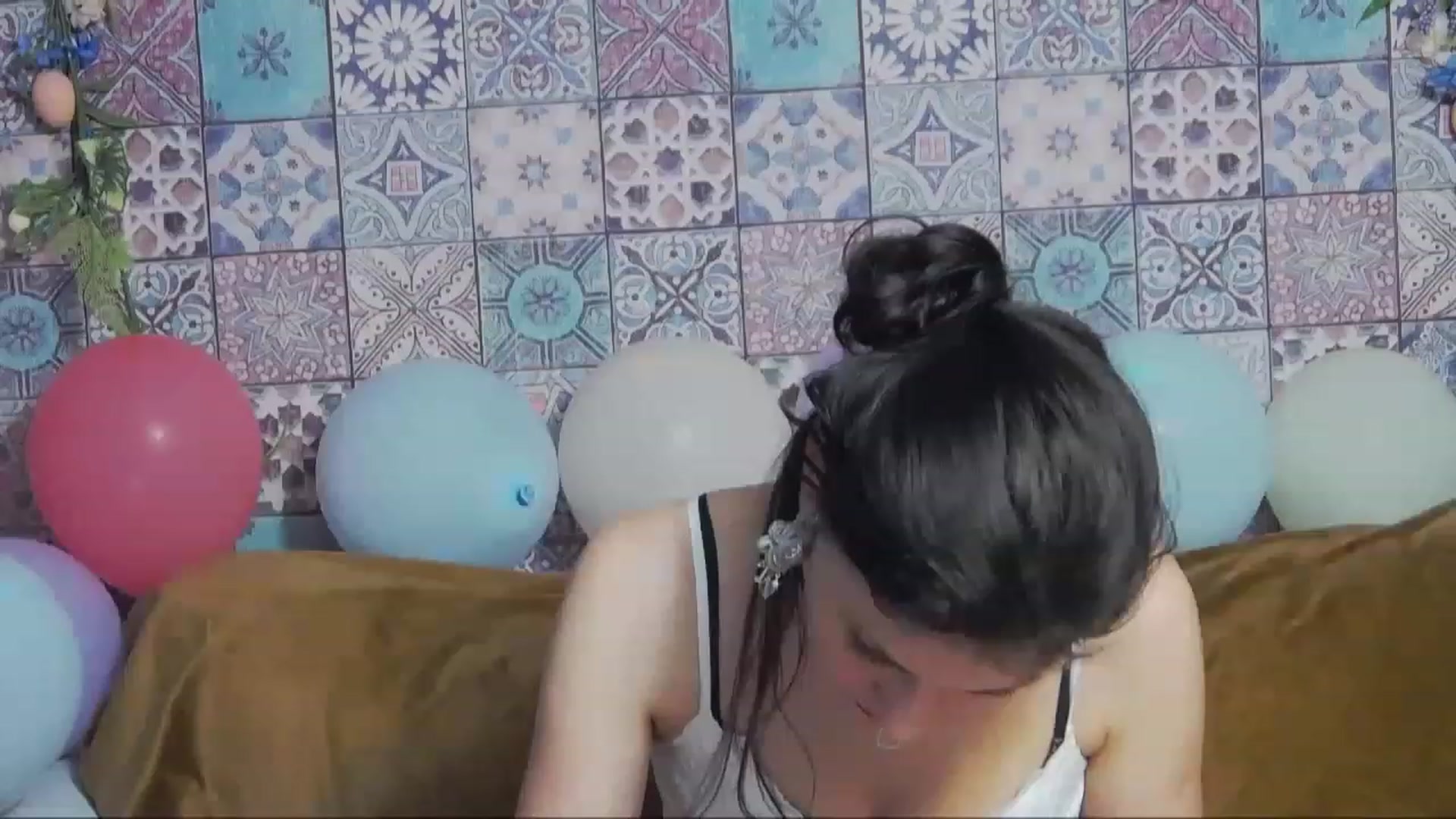 Gallery image thumbnail from MissAracely's myfreecams stream on, 04/05/2023, 20:45 image 3 of 20