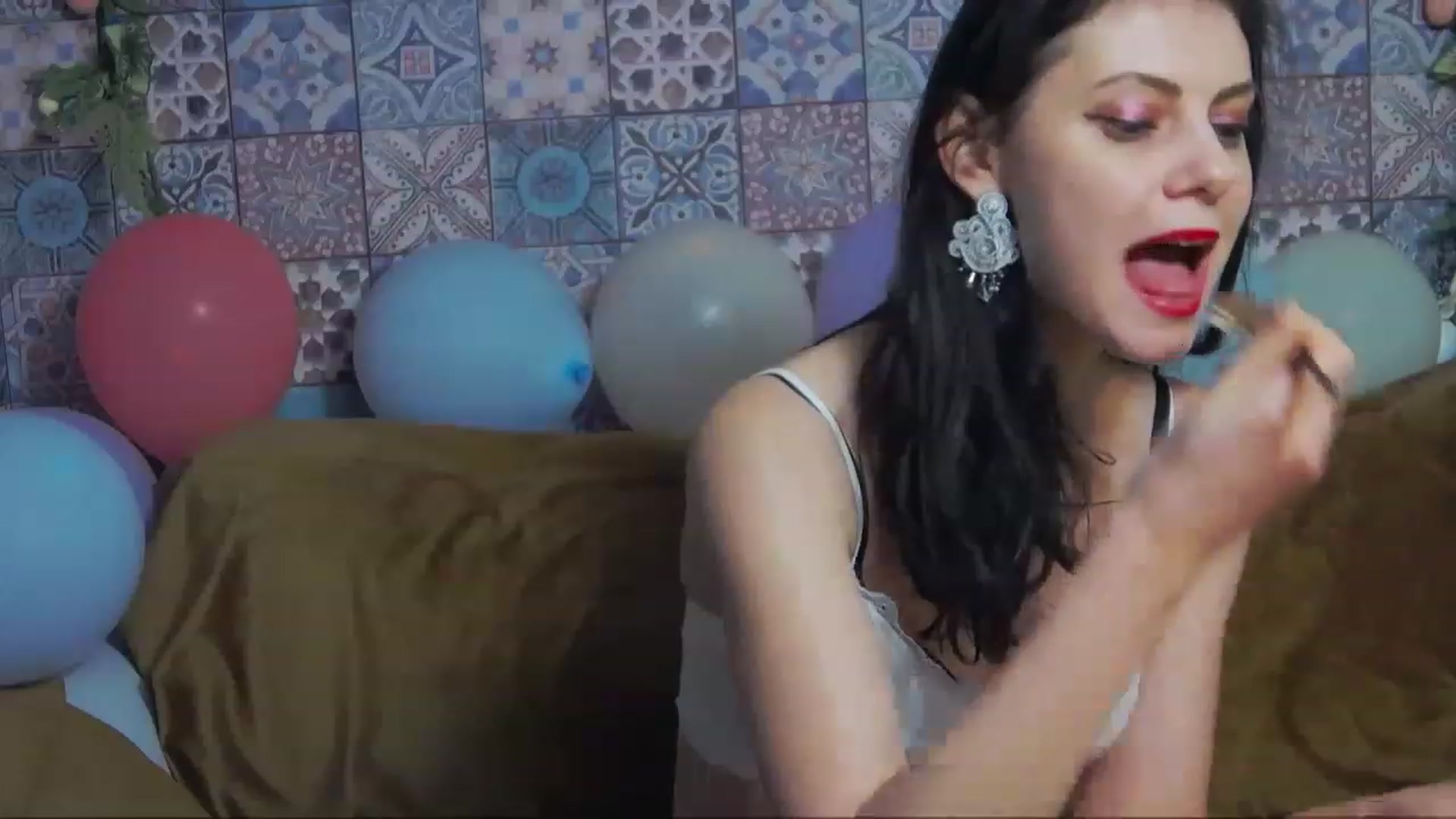 Gallery image thumbnail from MissAracely's myfreecams stream on, 04/05/2023, 21:51 image 9 of 20
