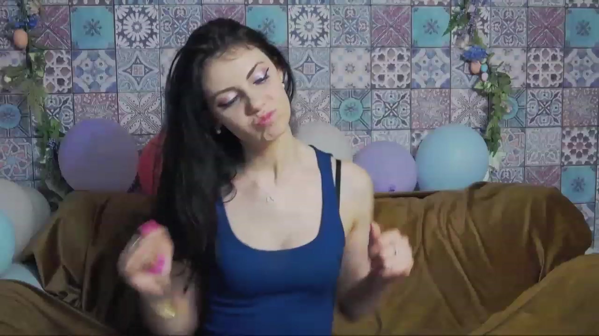 Gallery image thumbnail from MissAracely's myfreecams stream on, 04/07/2023, 19:02 image 6 of 20