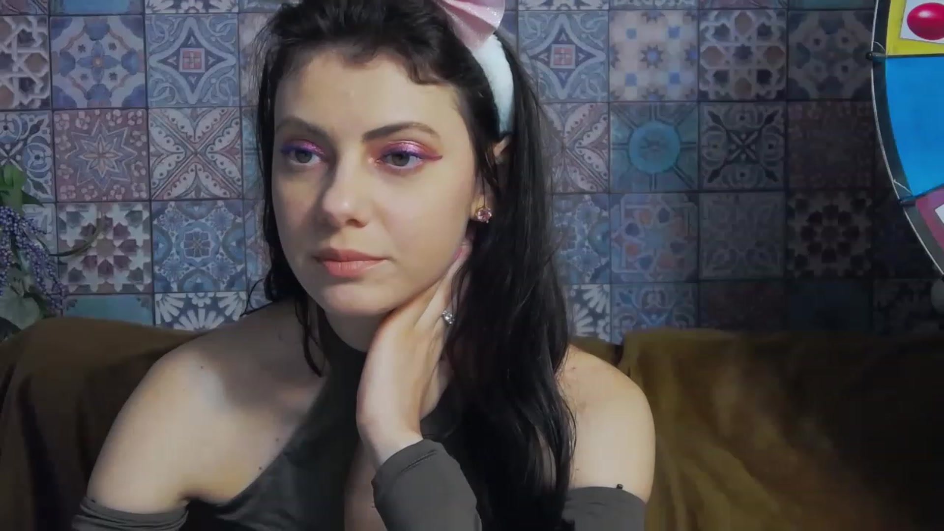 Gallery image thumbnail from MissAracely's myfreecams stream on, 04/08/2023, 20:50 image 15 of 20