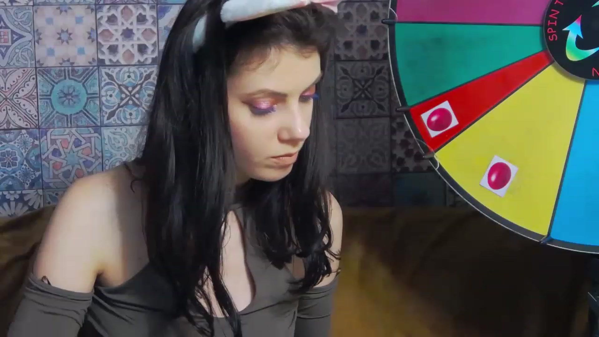 Gallery image thumbnail from MissAracely's myfreecams stream on, 04/08/2023, 23:05 image 14 of 20