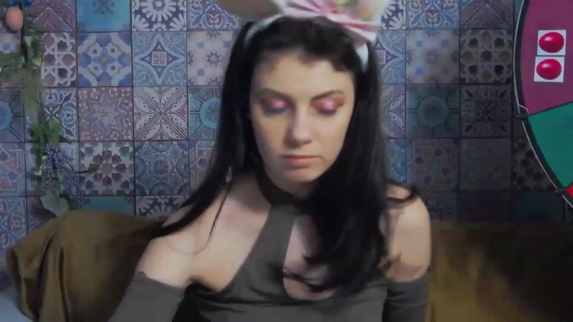 Gallery image thumbnail from MissAracely's myfreecams stream on, 04/08/2023, 23:05 image 5 of 20