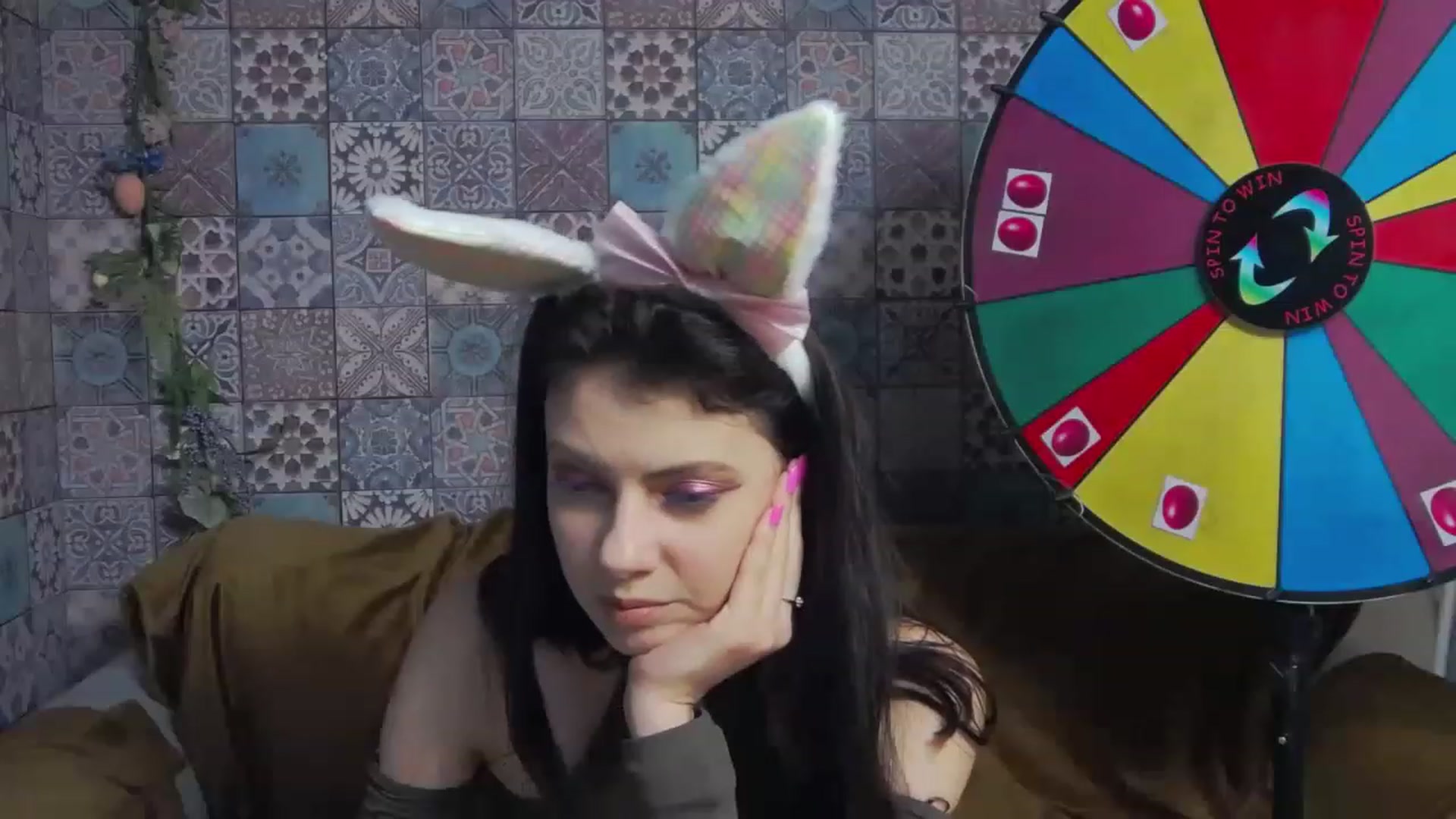 Gallery image thumbnail from MissAracely's myfreecams stream on, 04/08/2023, 23:05 image 18 of 20