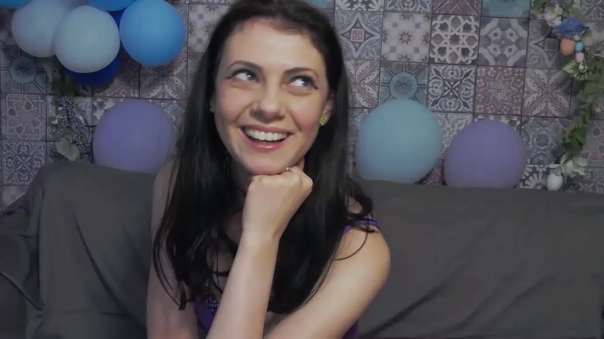 Gallery image thumbnail from MissAracely's myfreecams stream on, 04/12/2023, 16:06 image 11 of 20